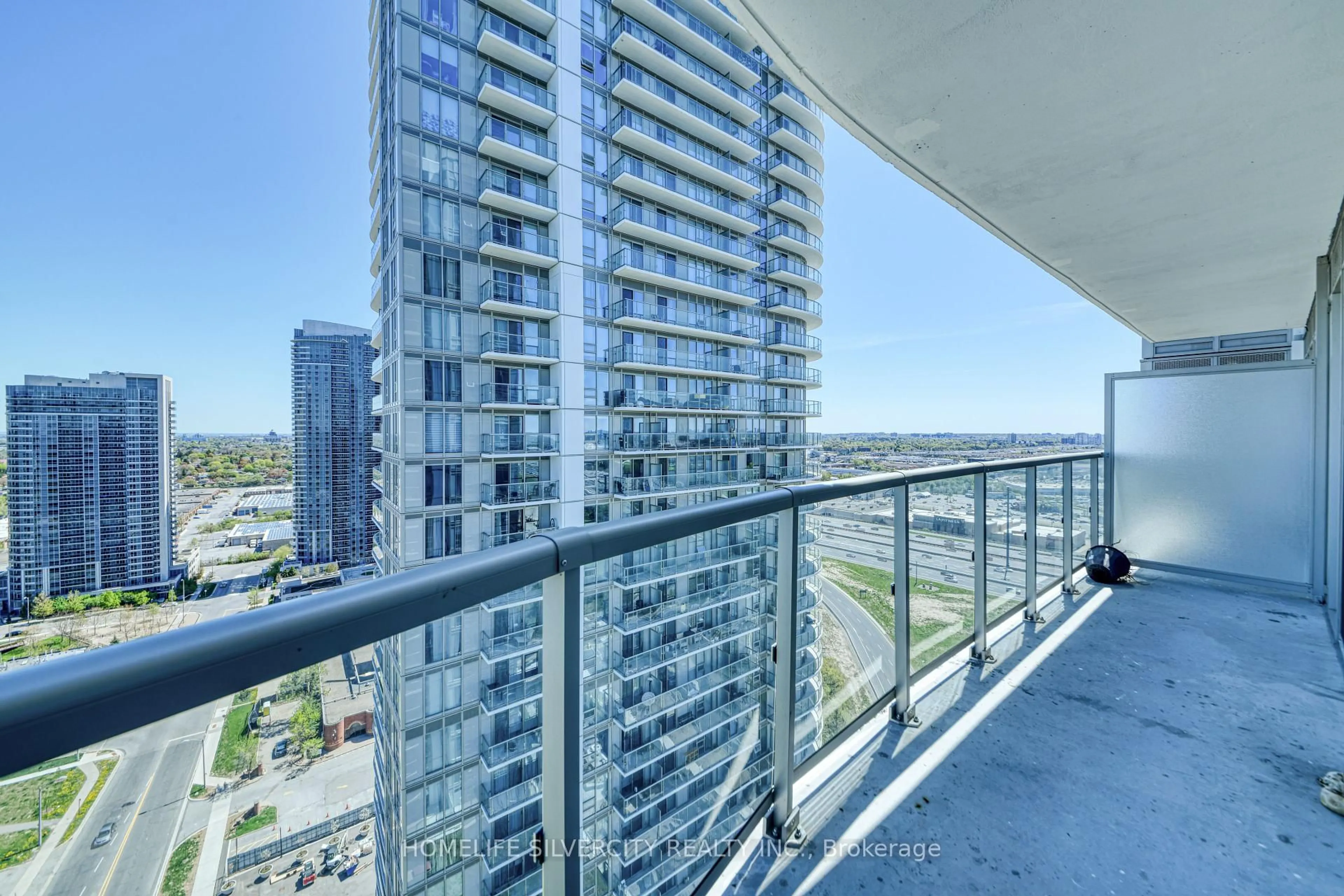 Balcony in the apartment, city buildings view from balcony for 2031 Kennedy Rd #2622, Toronto Ontario M1T 0B8