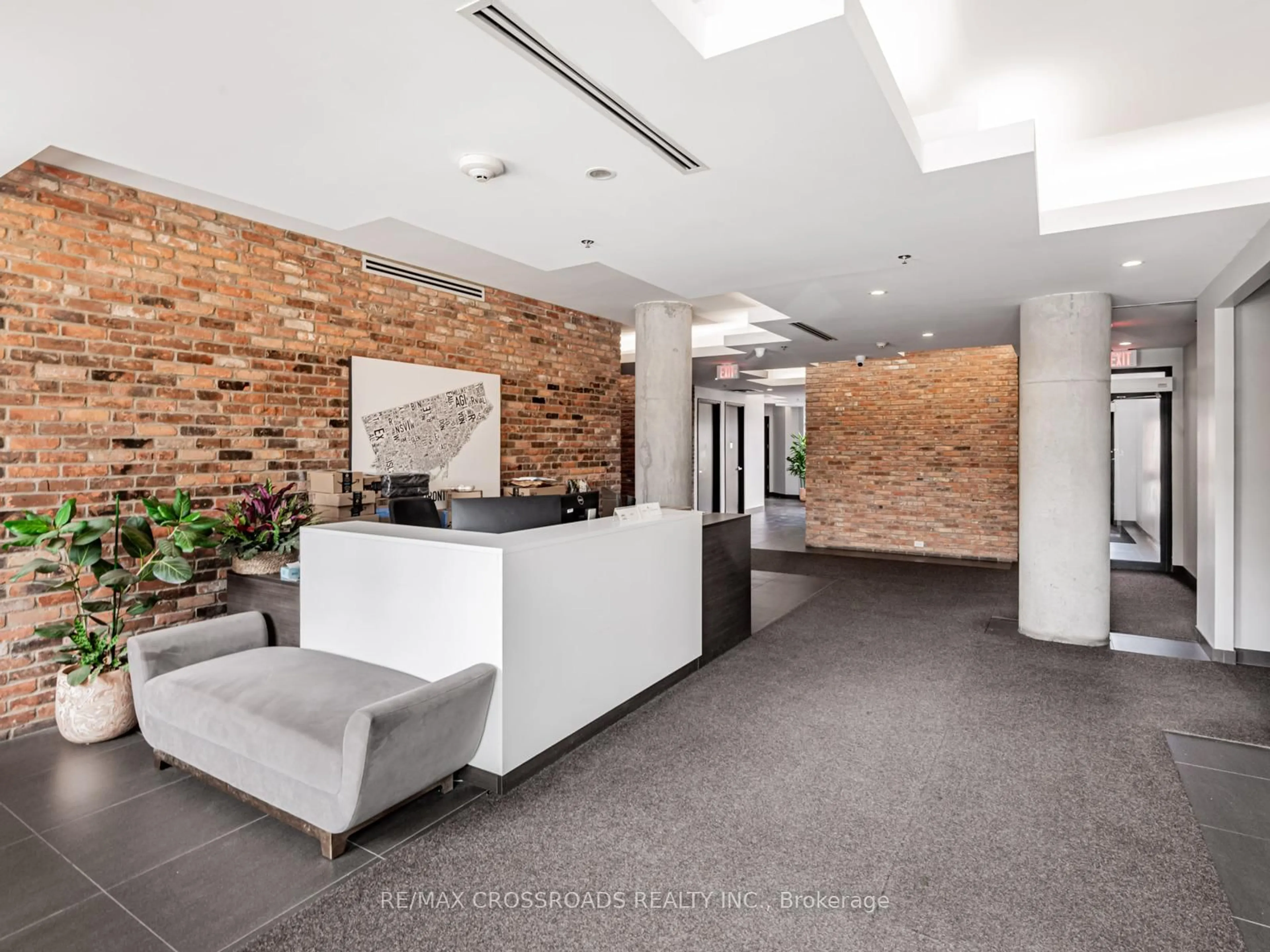 Indoor foyer for 88 Colgate Ave #112, Toronto Ontario M4M 0A6