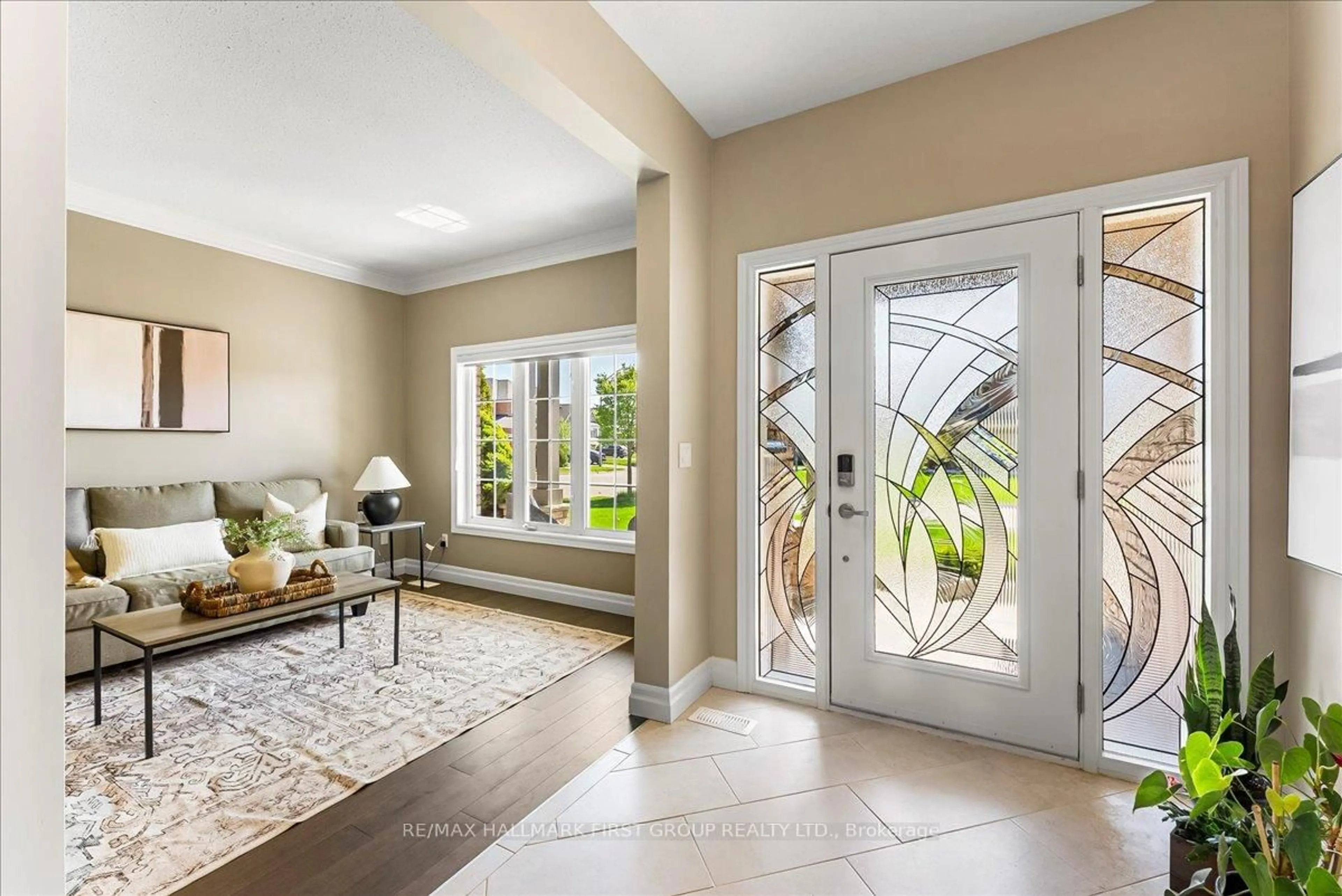 Indoor entryway for 42 Don Morris Crt, Clarington Ontario L1C 5P6