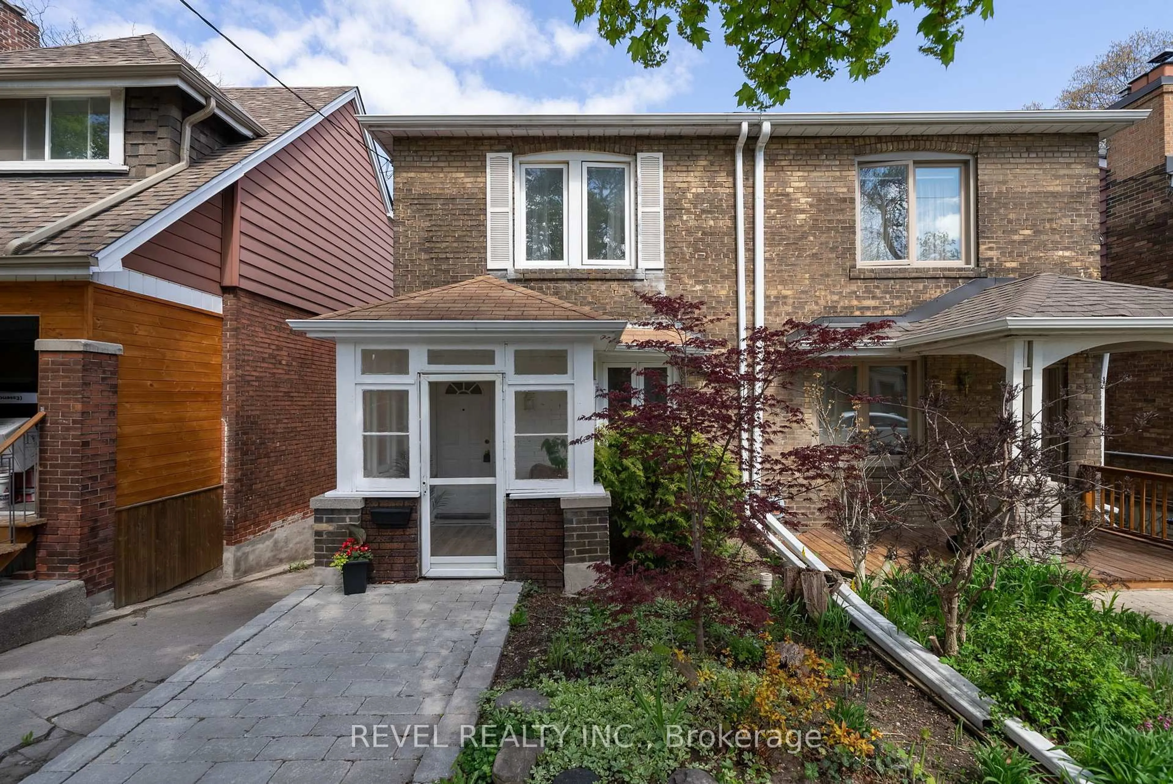 Home with brick exterior material, street for 21 Aldridge Ave, Toronto Ontario M4C 3W3