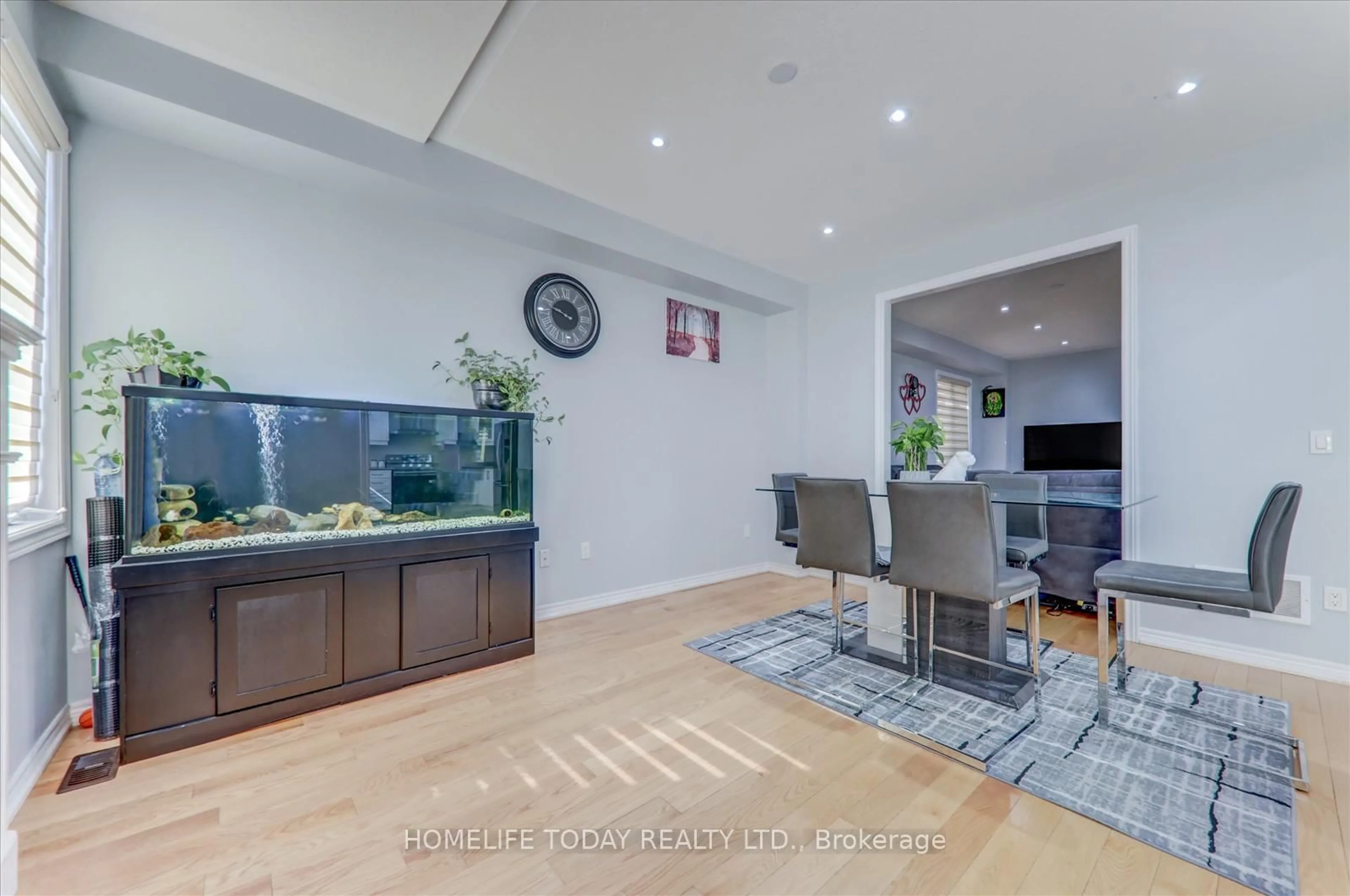 Unknown for 106 Noden Cres, Clarington Ontario L1B 1H3