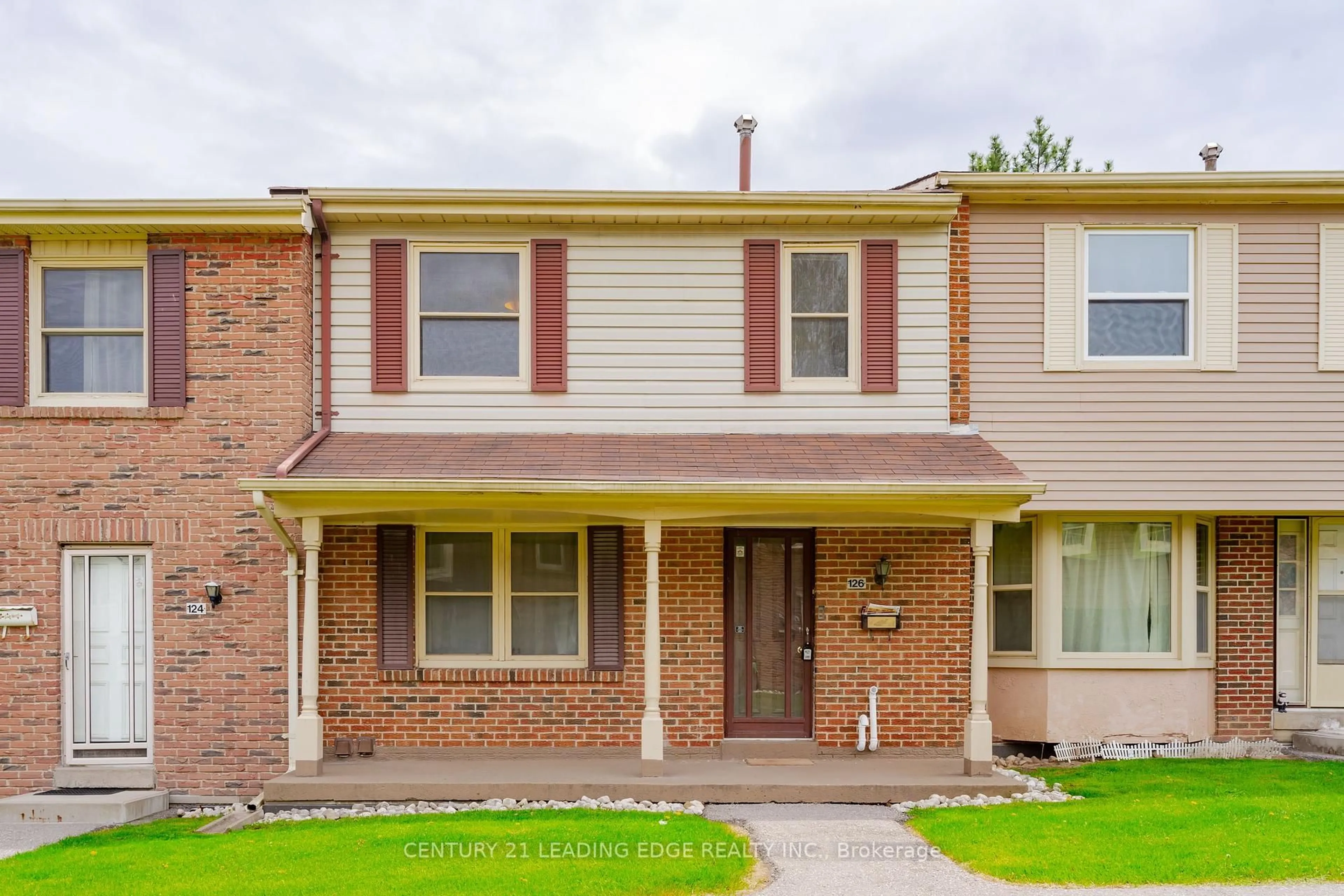 Home with brick exterior material, street for 91 L'Amoreaux Dr #126, Toronto Ontario M1W 2J8