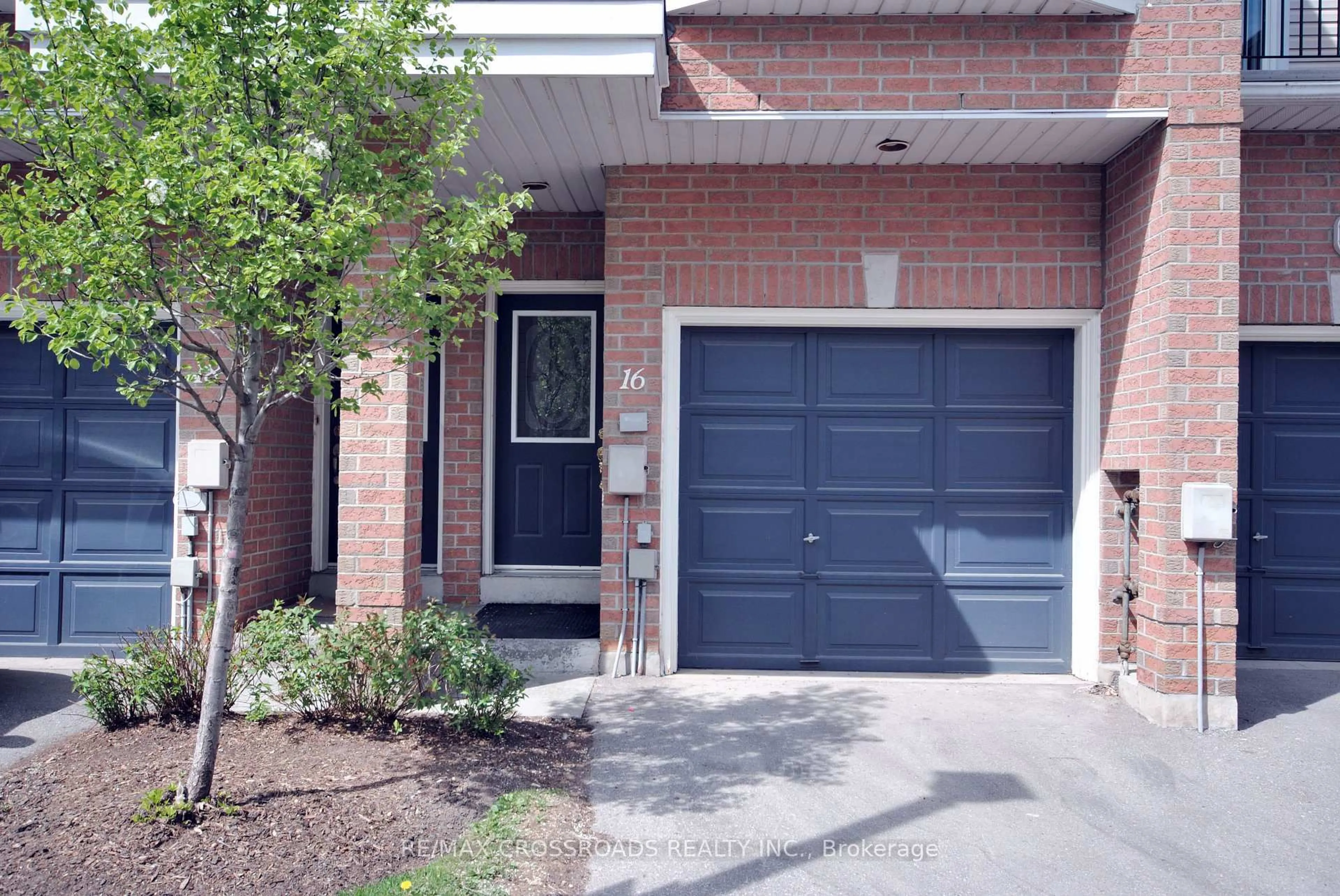 Home with brick exterior material, street for 83 Mondeo Dr #16, Toronto Ontario M1P 5B6