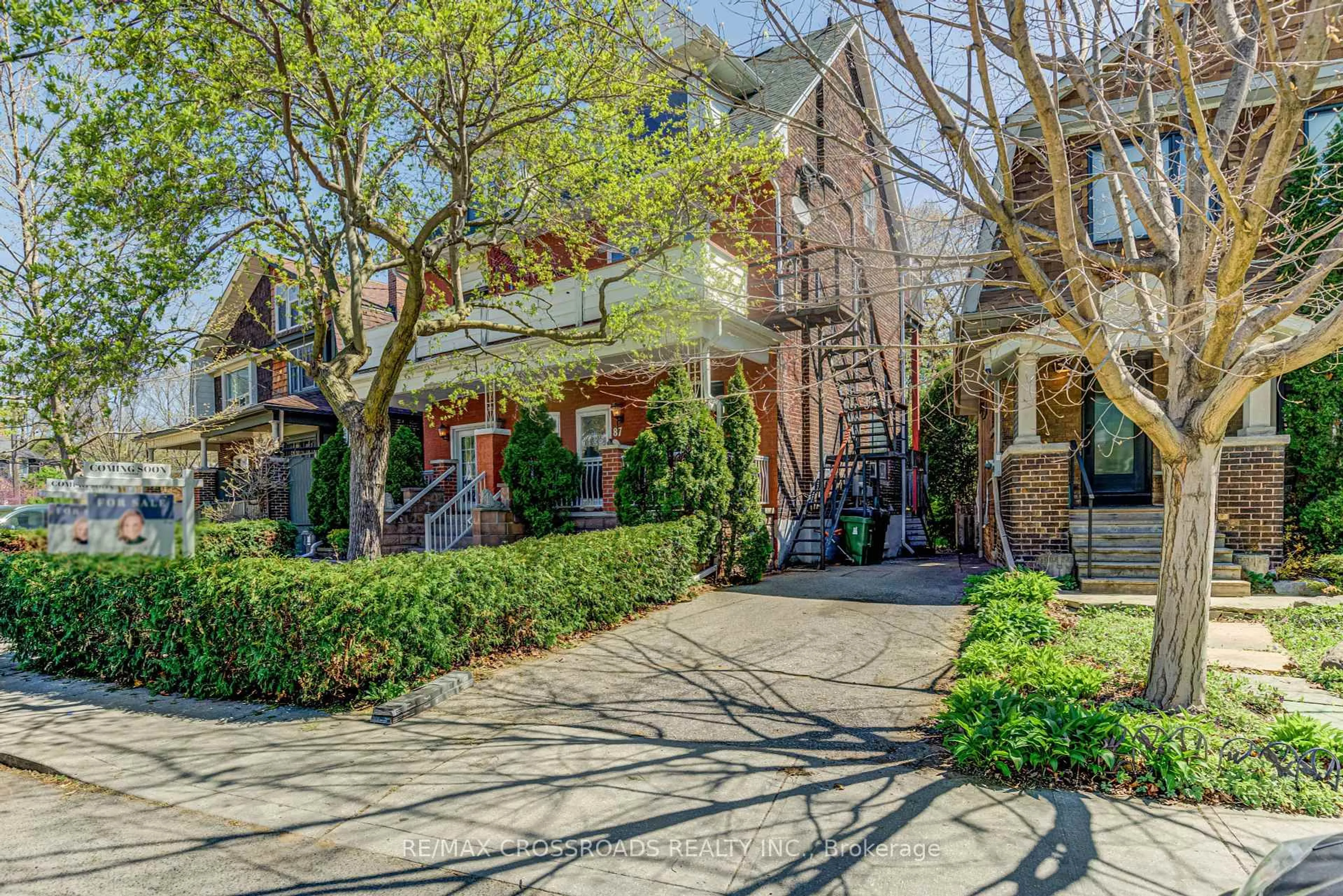 Unknown for 87 Wembley Dr, Toronto Ontario M4L 3C9