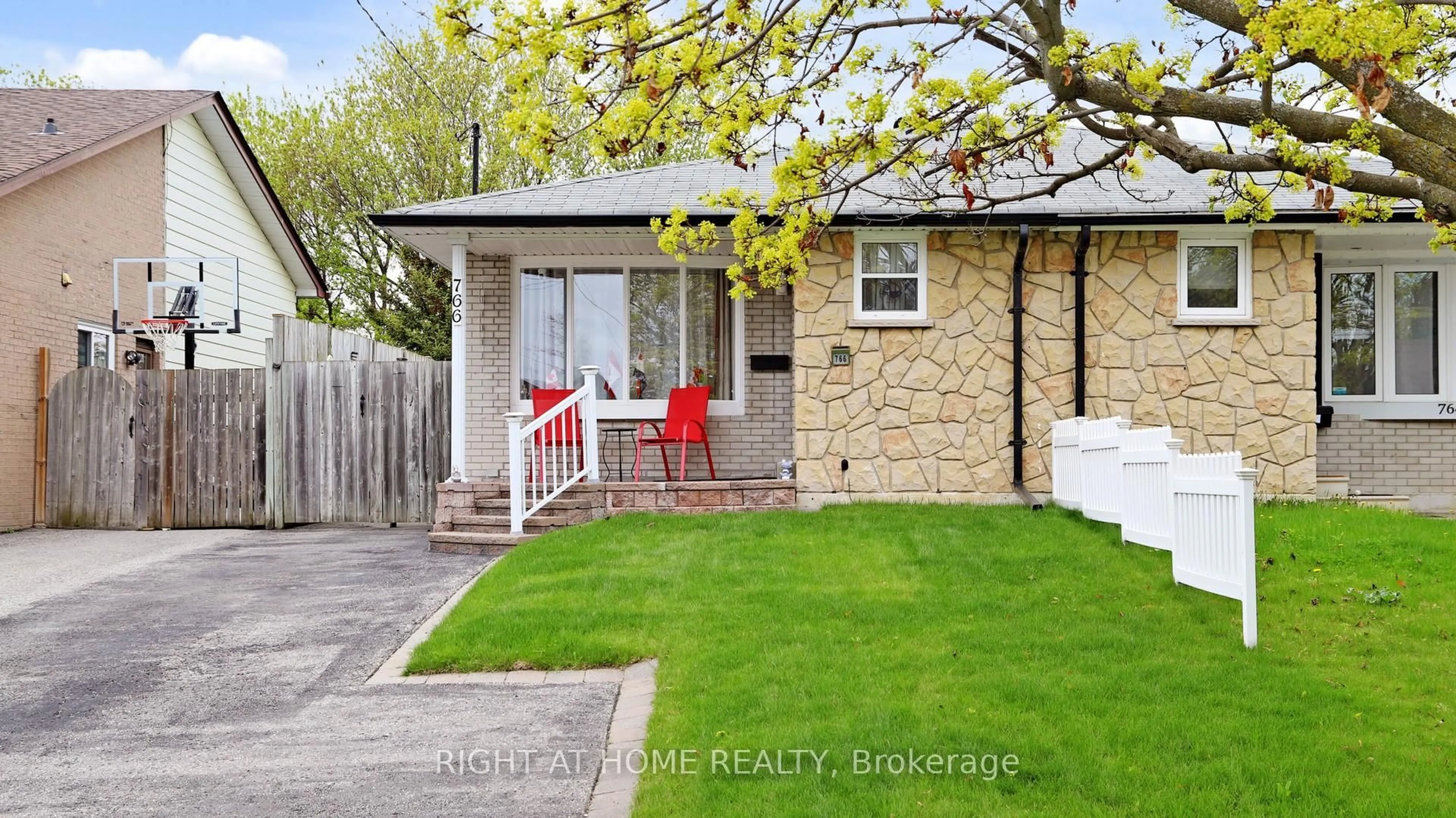 A pic from outside/outdoor area/front of a property/back of a property/a pic from drone, street for 766 Kenora Ave, Oshawa Ontario L1J 1K6