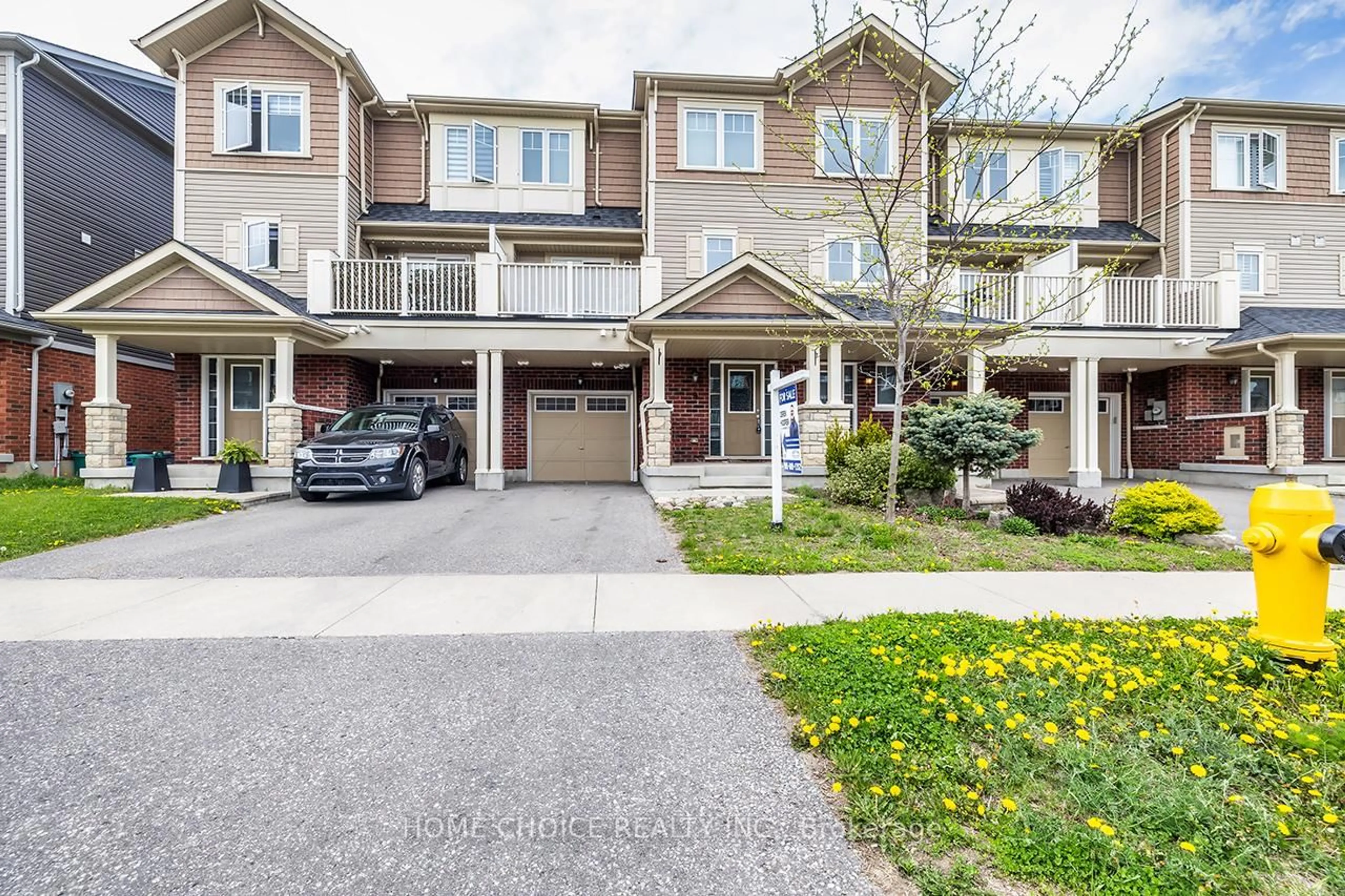 A pic from outside/outdoor area/front of a property/back of a property/a pic from drone, street for 9 Nearco Cres, Oshawa Ontario L1L 0J4