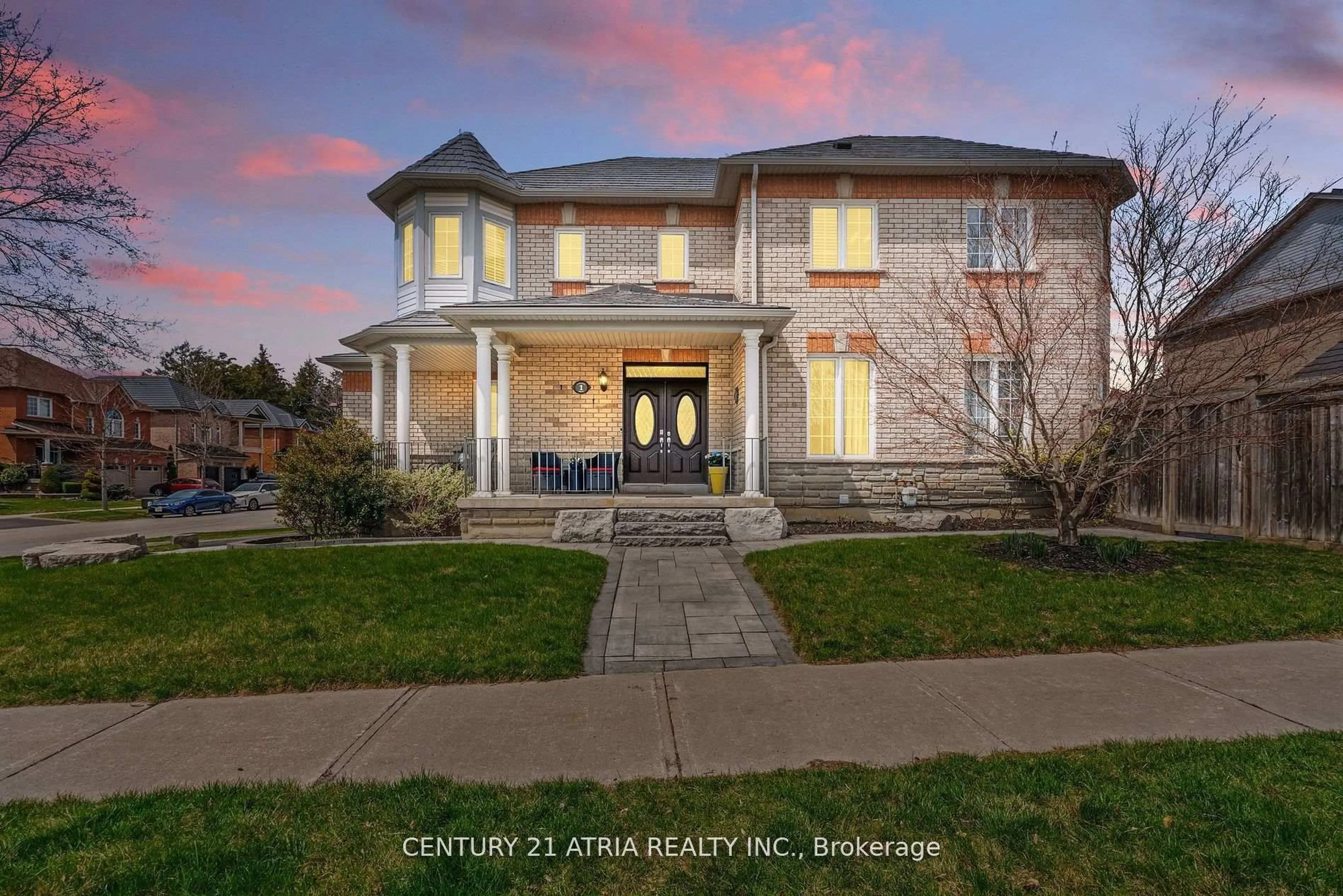 Unknown for 1 Carlinds Dr, Whitby Ontario L1R 3C2