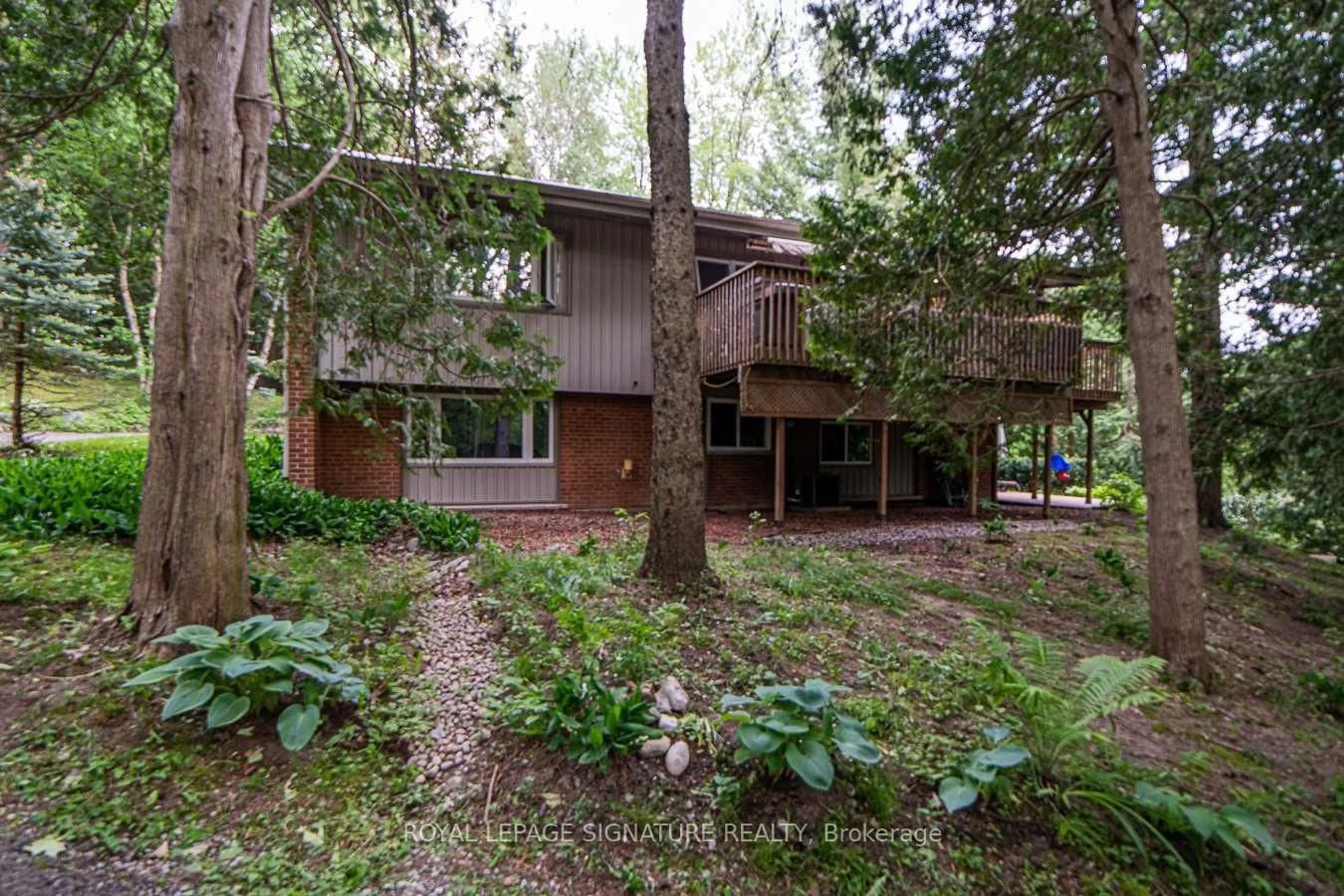 Home with brick exterior material, forest/trees view for 3225 Greenwood Rd, Pickering Ontario L1X 0J3