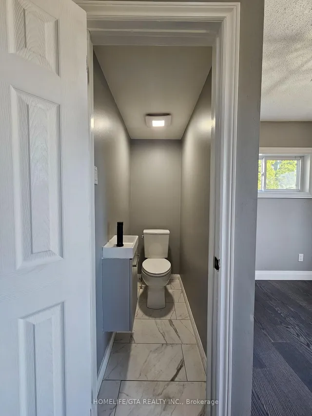 Additional property image - 43 Bradstone Sq