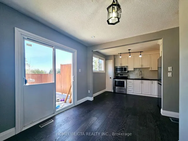 Additional property image - 43 Bradstone Sq