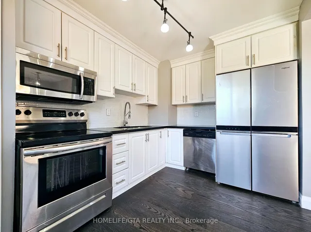 Additional property image - 43 Bradstone Sq