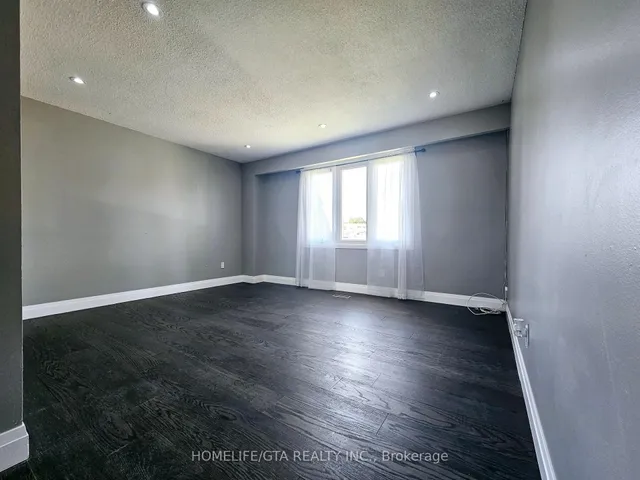Additional property image - 43 Bradstone Sq