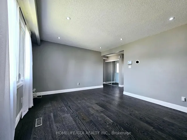 Additional property image - 43 Bradstone Sq