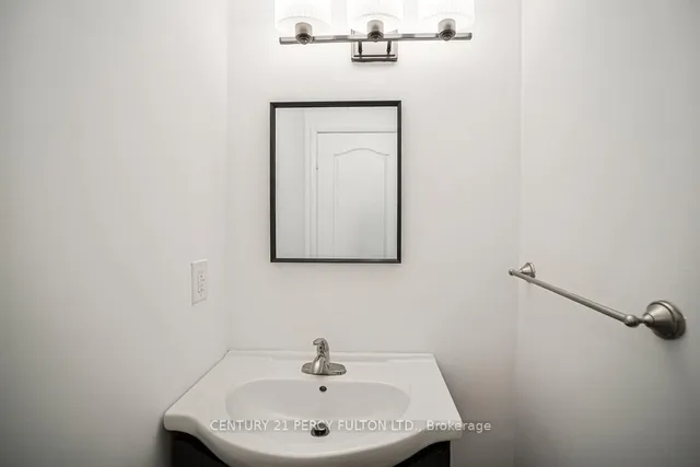 Additional property image - 74 Dunthorne Crt