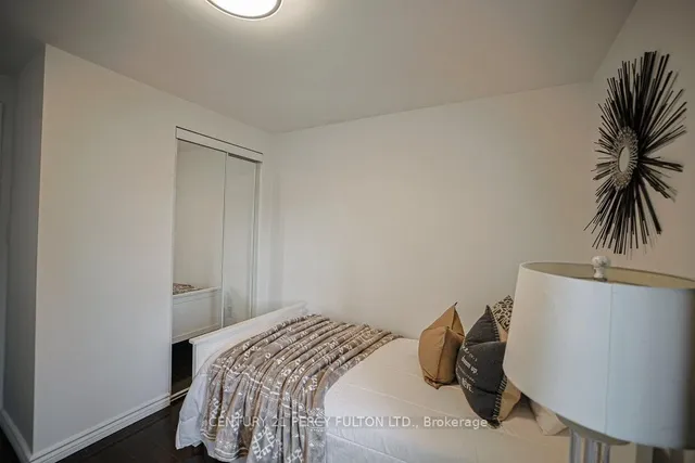 Additional property image - 74 Dunthorne Crt