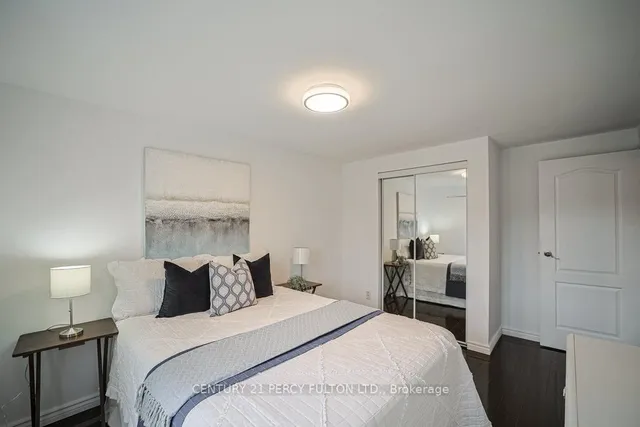 Additional property image - 74 Dunthorne Crt