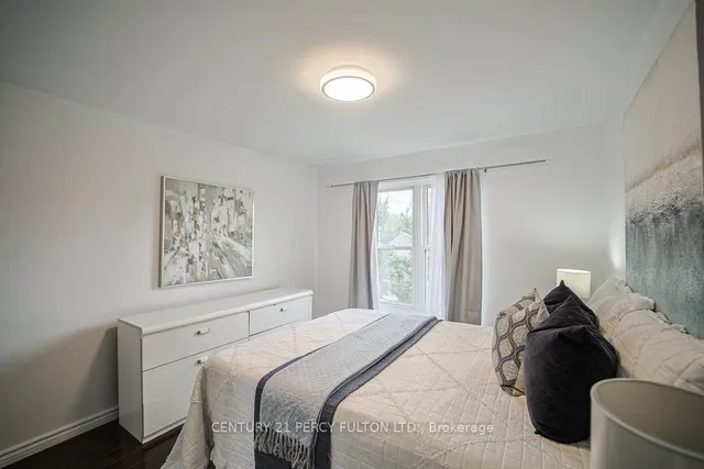 Additional property image - 74 Dunthorne Crt