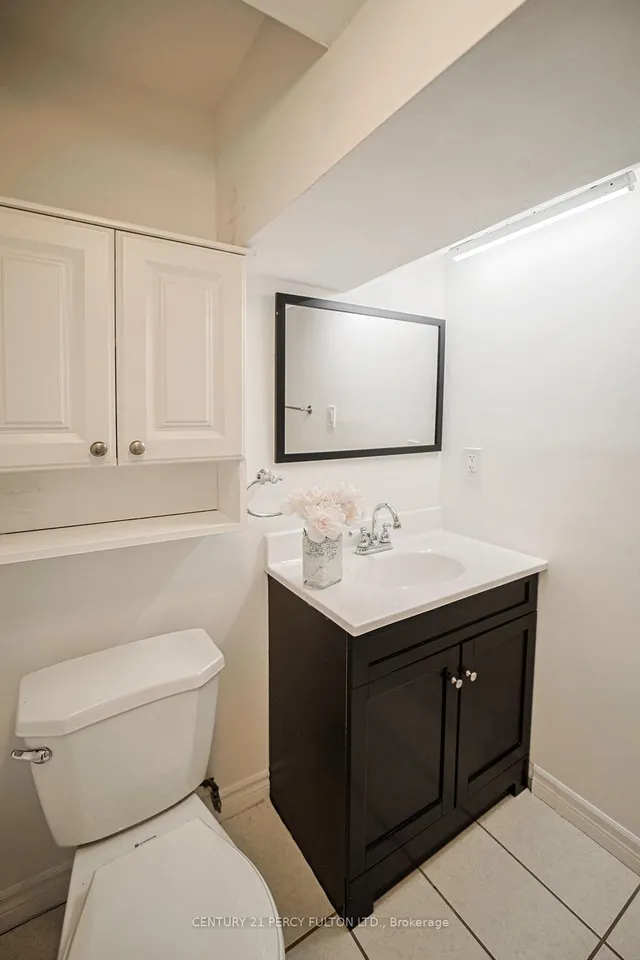 Additional property image - 74 Dunthorne Crt