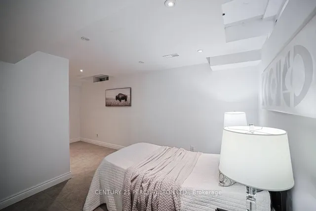 Additional property image - 74 Dunthorne Crt