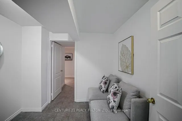 Additional property image - 74 Dunthorne Crt
