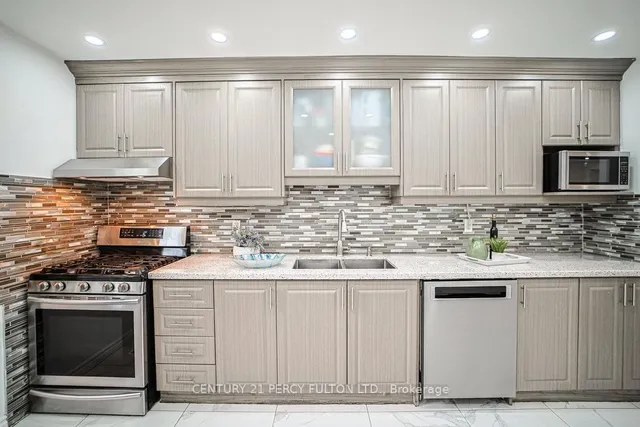 Additional property image - 74 Dunthorne Crt