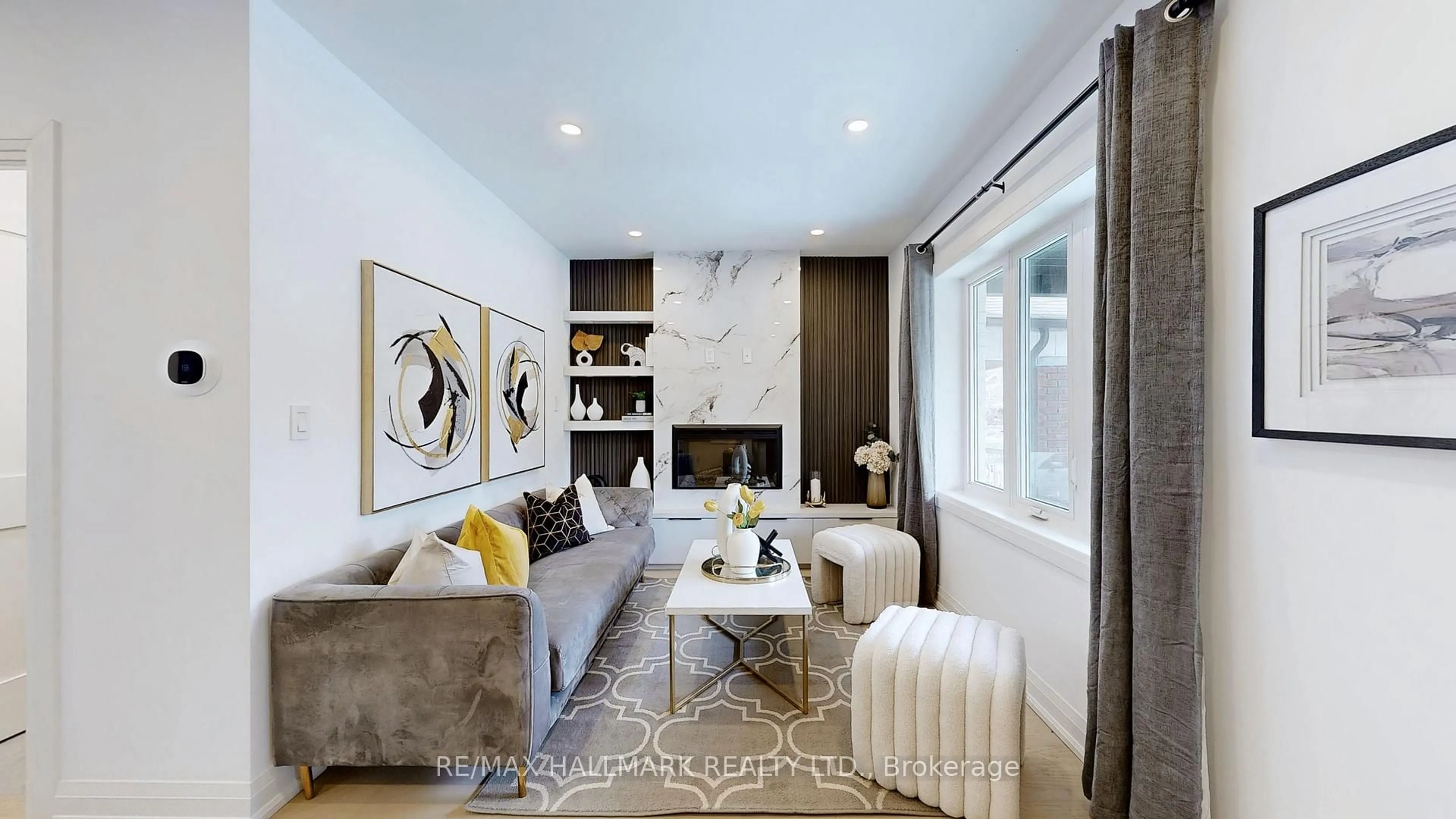 Living room with furniture, unknown for 85 Springdale Blvd, Toronto Ontario M4J 1W6