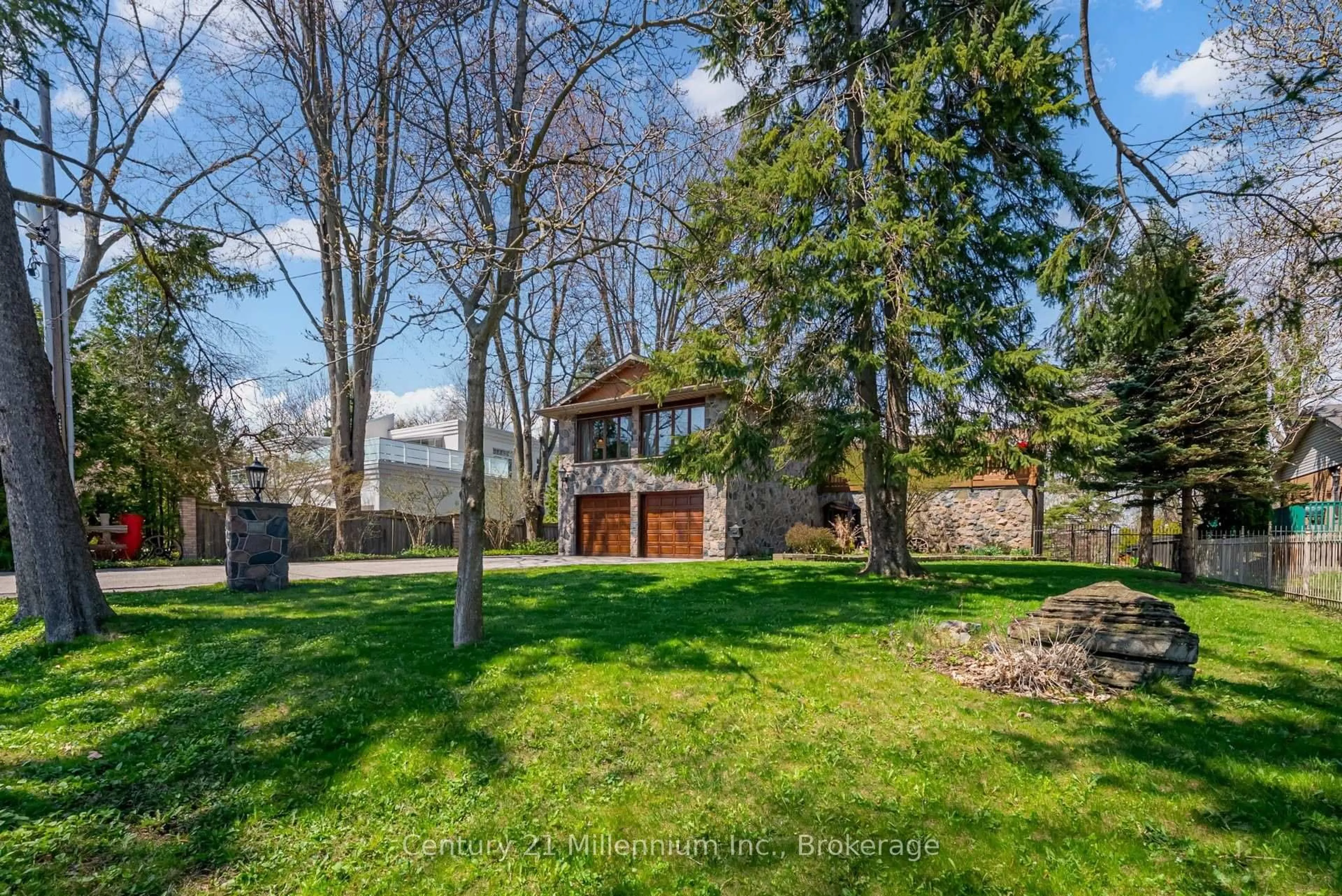 Patio, unknown for 300 Taylor Rd, Toronto Ontario M1C 2R6