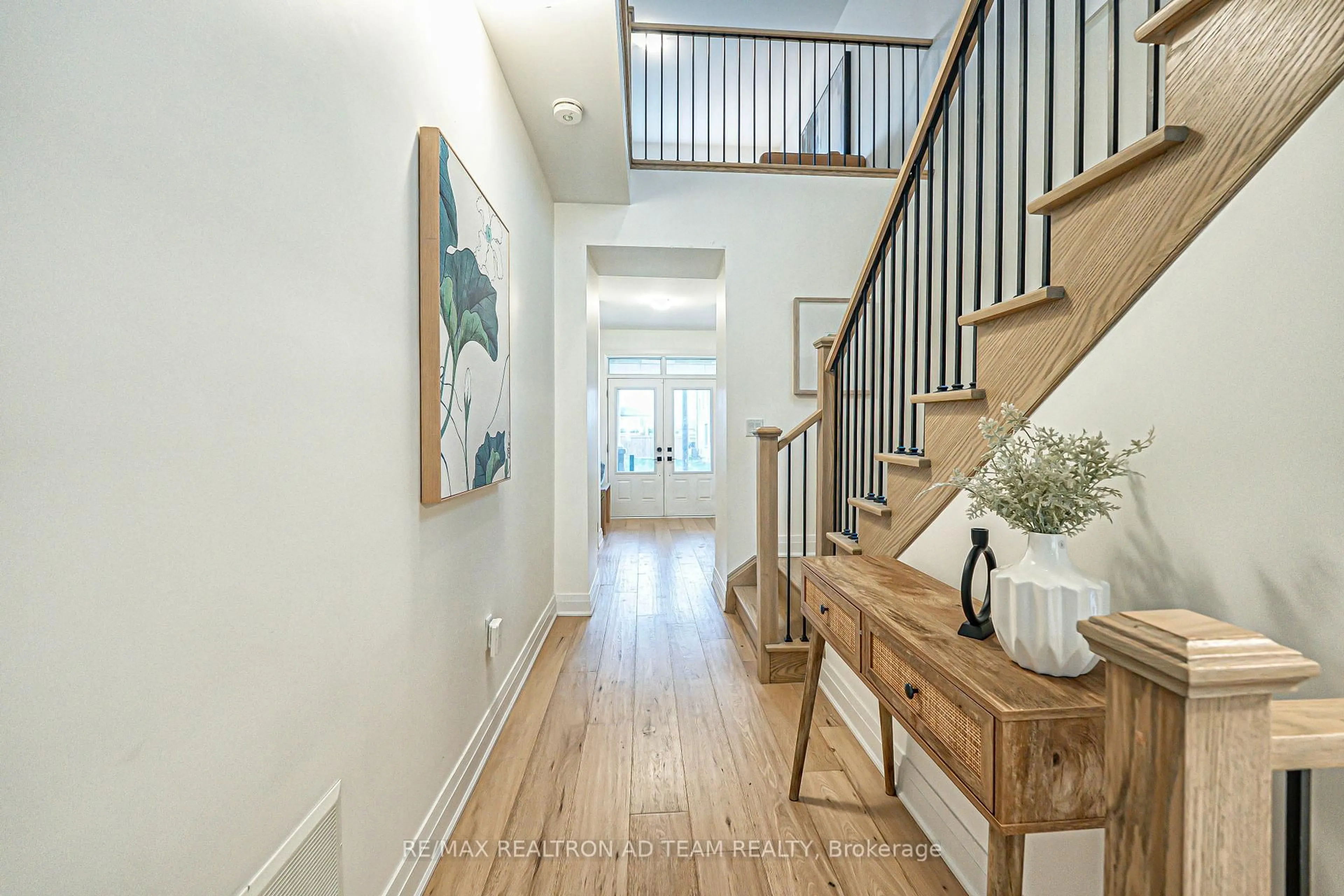 Indoor entryway for 3110 Willowridge Path, Pickering Ontario L1X 0N5