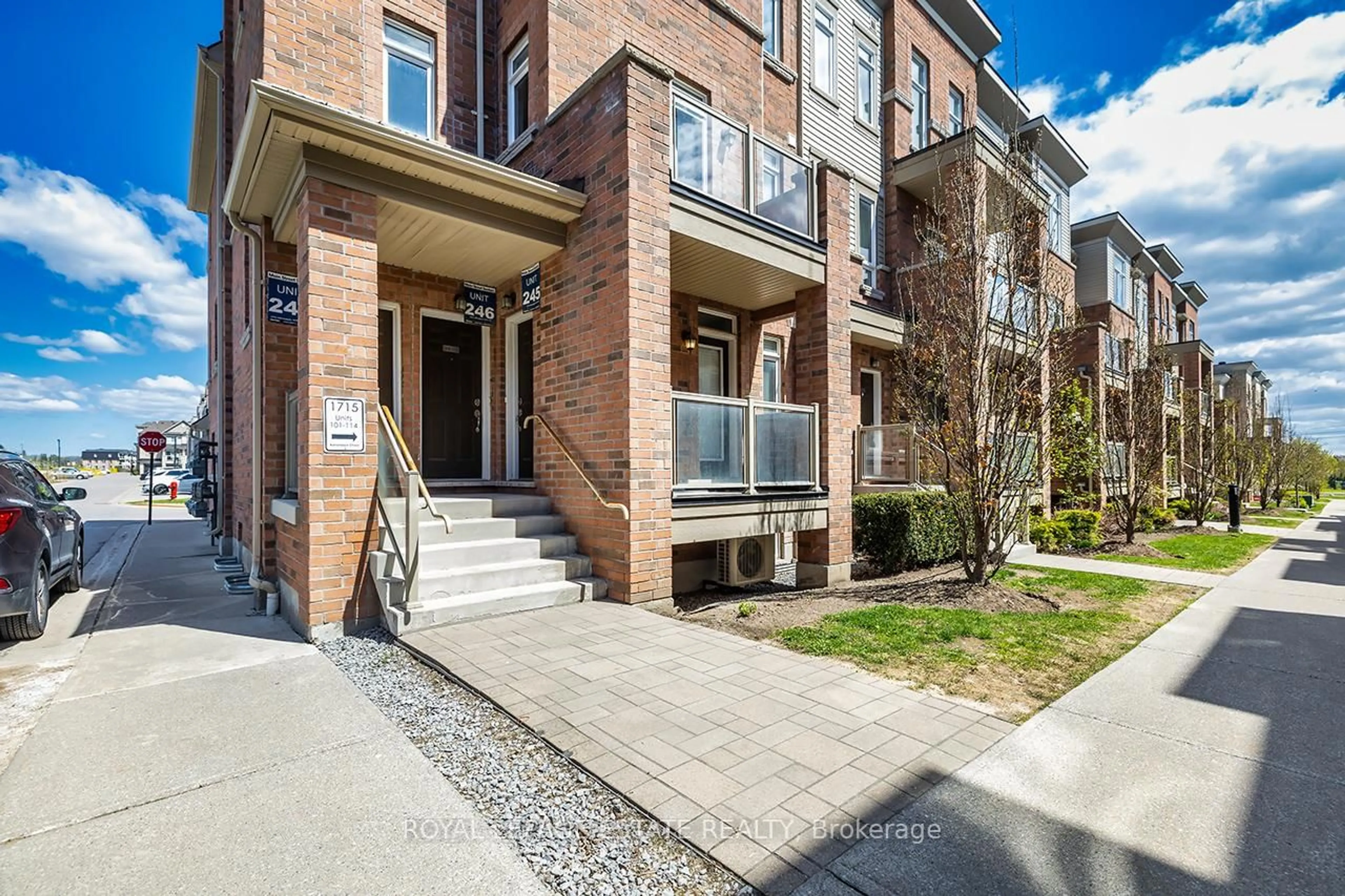 Home with brick exterior material, street for 1715 Adirondack Chse #112, Pickering Ontario L1X 0E5