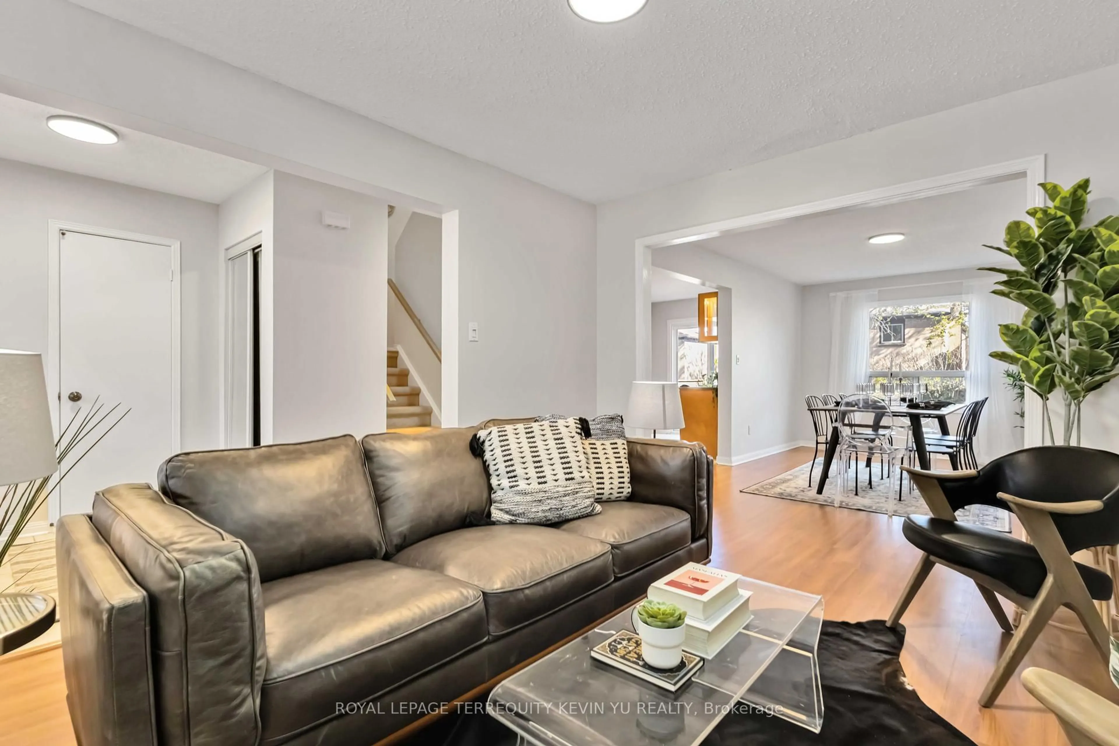 Living room with furniture, unknown for 24 Blackburn Cres, Ajax Ontario L1S 5Y8