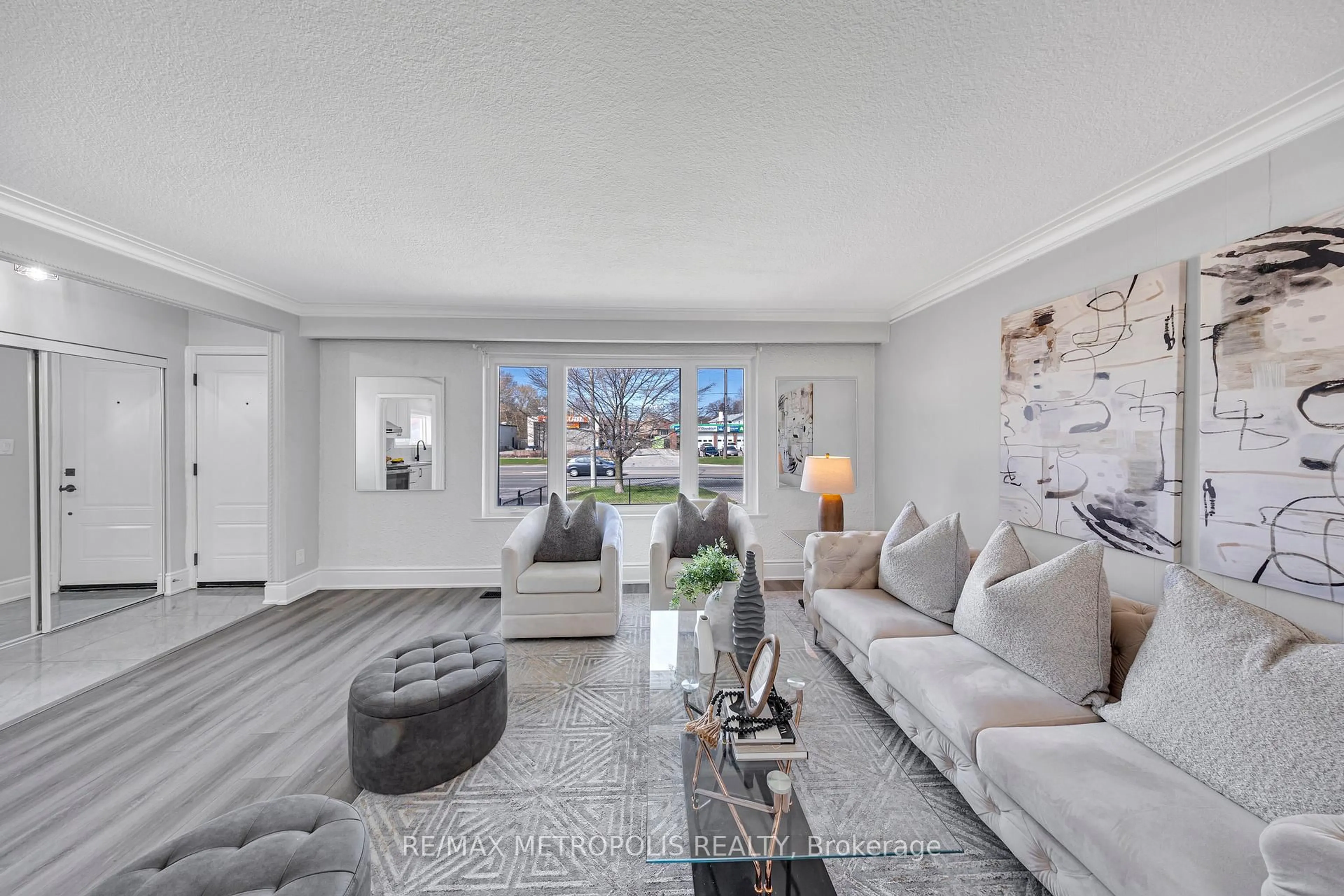 Living room with furniture, unknown for 769 Markham Rd, Toronto Ontario M1H 2Y1