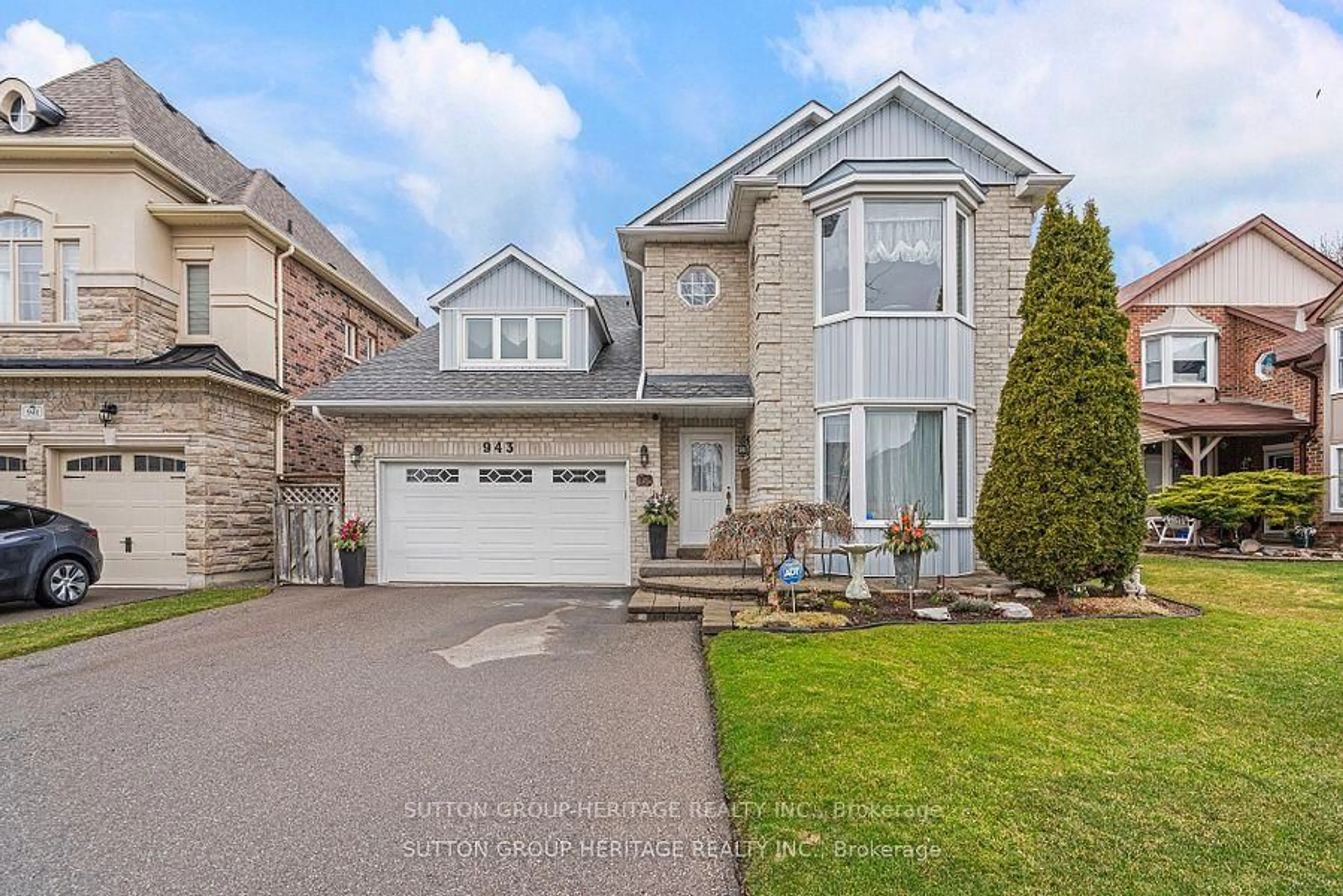 Unknown for 943 Gablehurst Cres, Pickering Ontario L1V 5G6