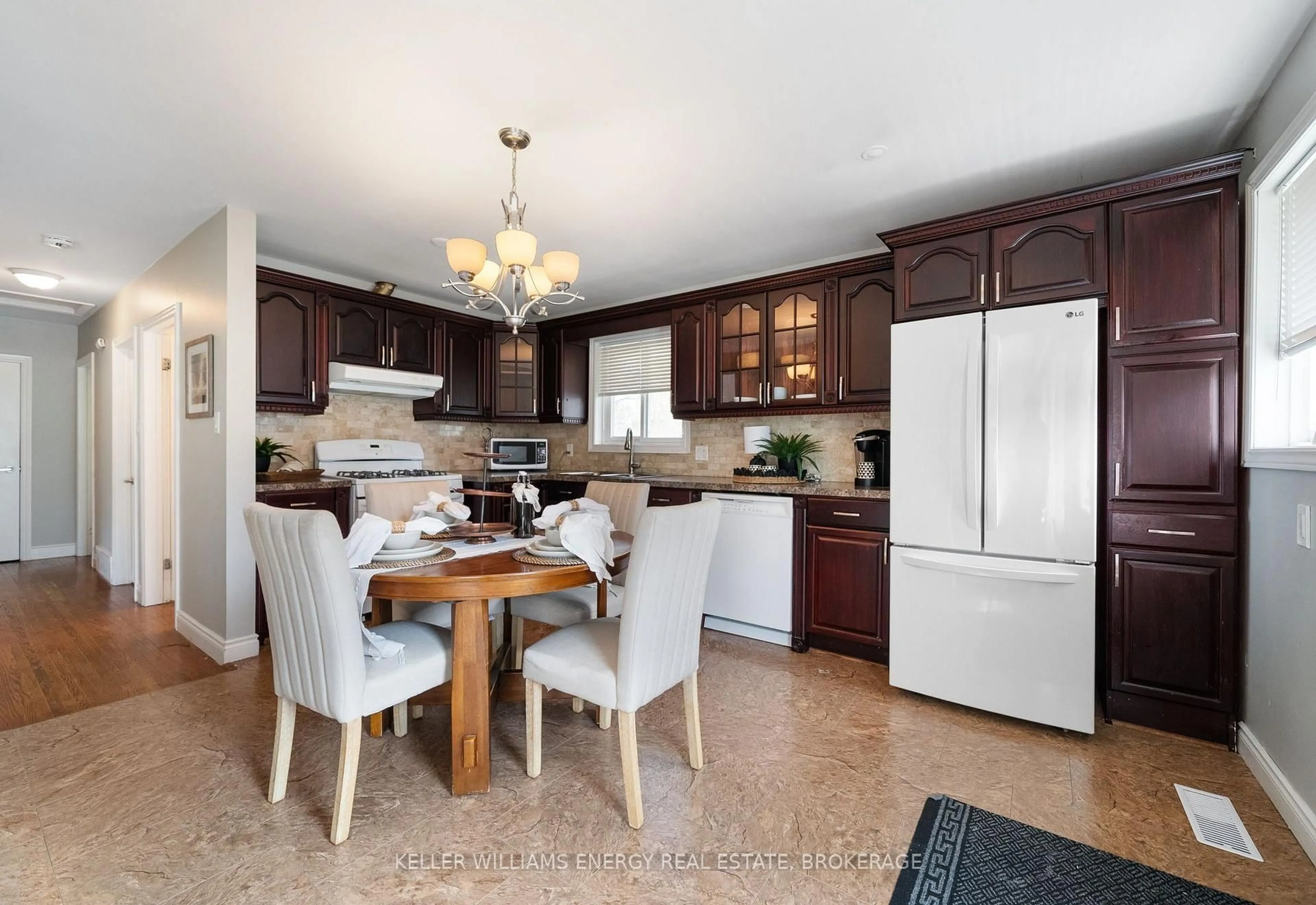 Open concept kitchen, unknown for 121 Harmony Rd, Oshawa Ontario L1H 6T4