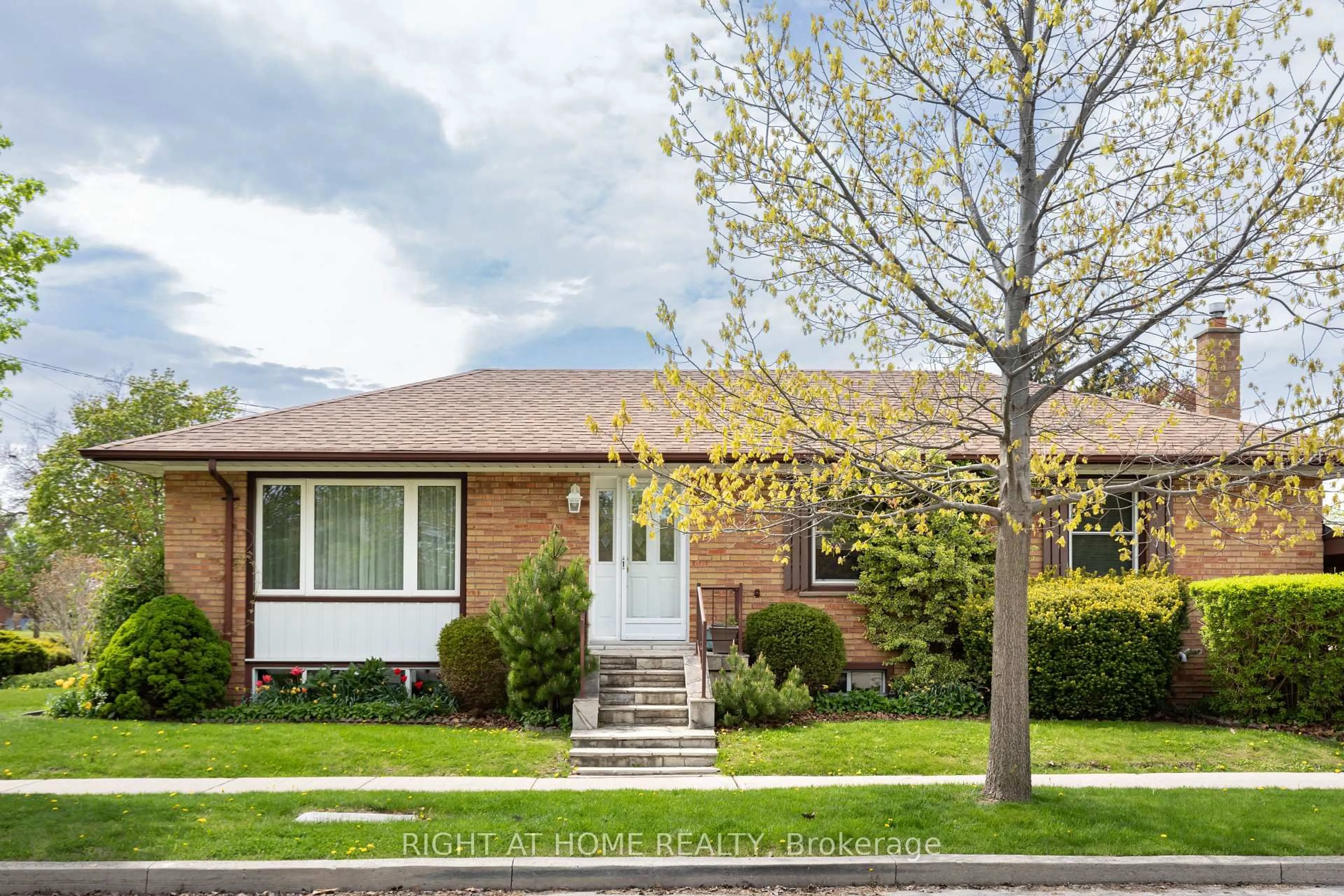 Home with brick exterior material, street for 22 Flintridge Rd, Toronto Ontario M1P 1C1