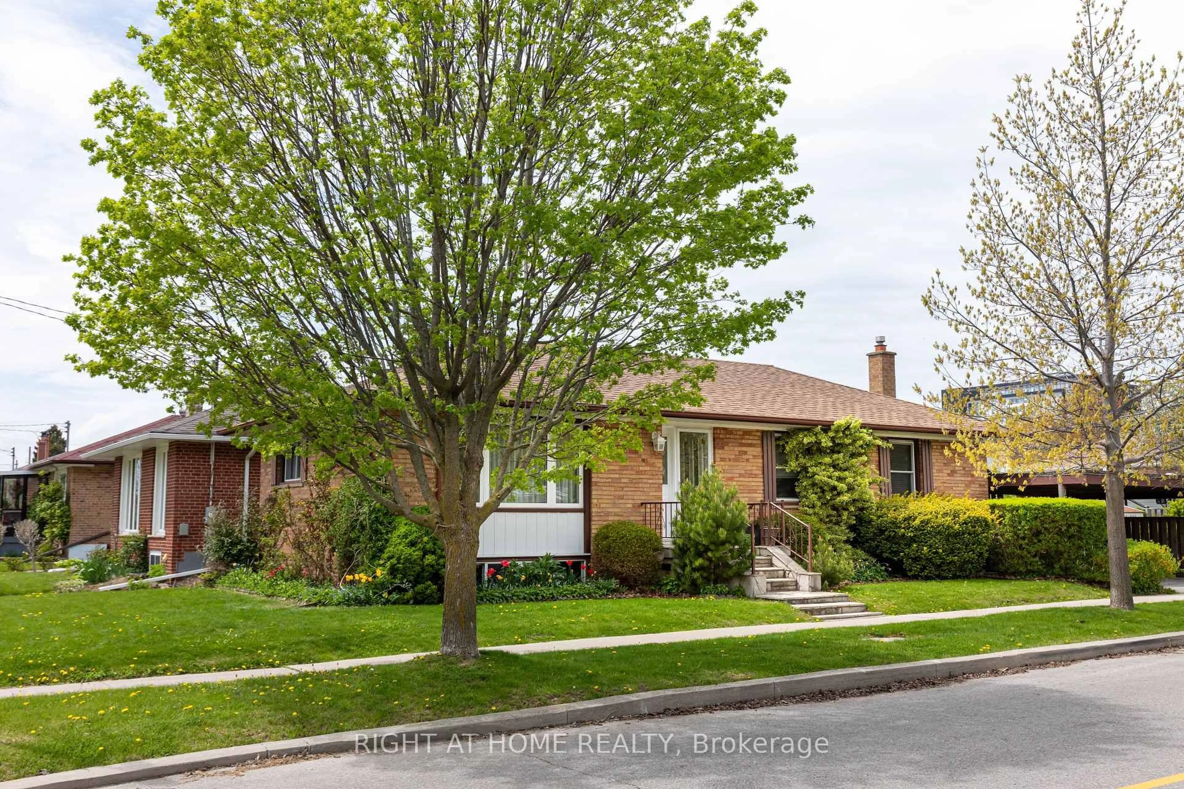 Home with brick exterior material, street for 22 Flintridge Rd, Toronto Ontario M1P 1C1