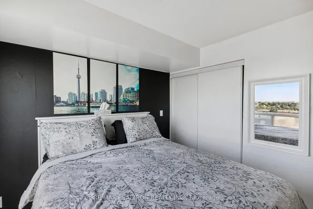 Additional property image - 36 Lee Centre Dr Unit 915