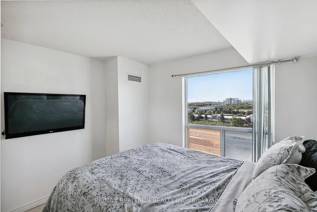 Additional property image - 36 Lee Centre Dr Unit 915