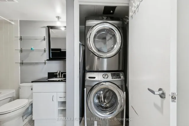 Additional property image - 36 Lee Centre Dr Unit 915