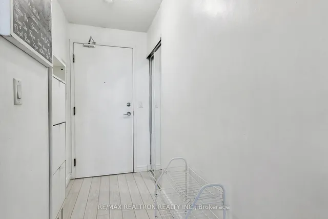 Additional property image - 36 Lee Centre Dr Unit 915