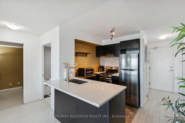 Additional property image - 36 Lee Centre Dr Unit 915