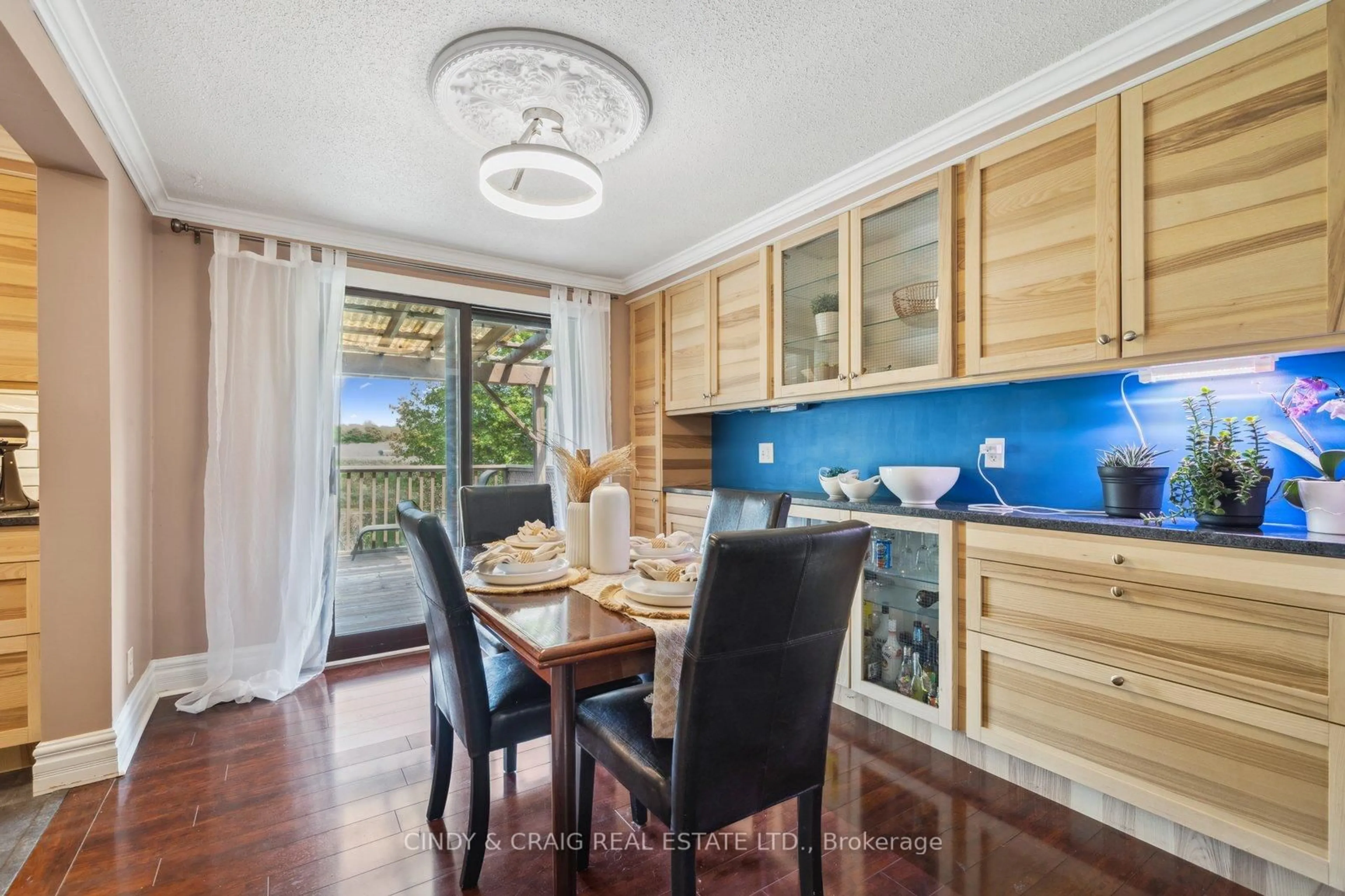 Dining room, unknown for 5 Peters Pike N/A, Clarington Ontario L0B 1M0