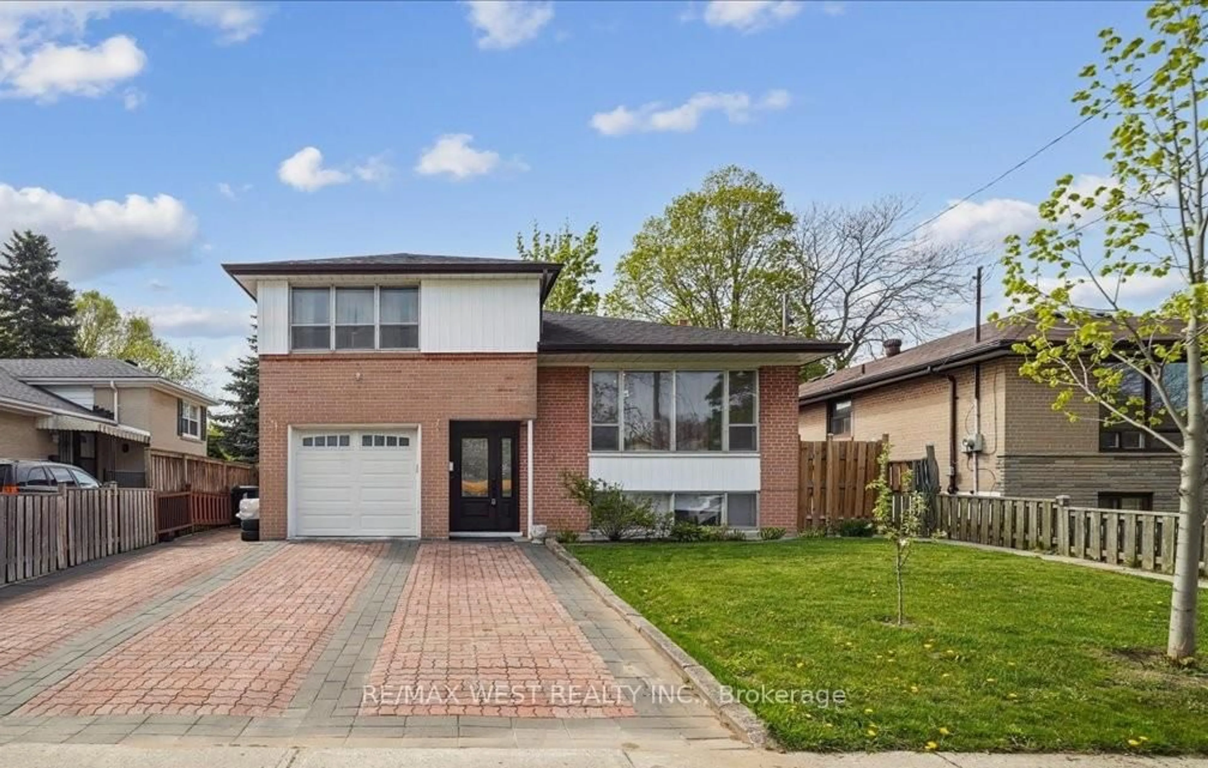 Home with brick exterior material, street for 6 Dubarry Ave, Toronto Ontario M1E 3G8