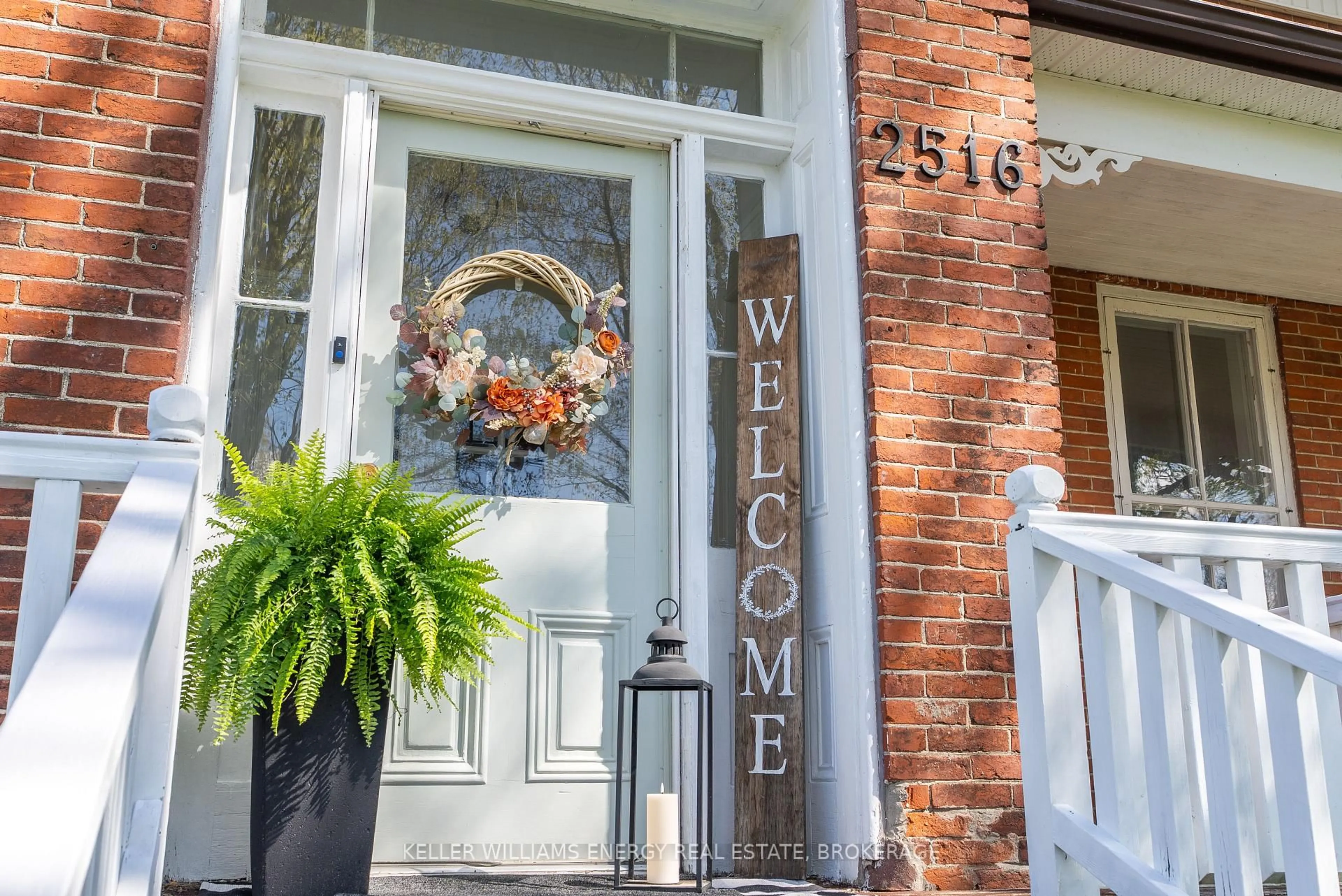 Indoor entryway for 2516 Concession 8 Rd, Clarington Ontario L1C 3K2