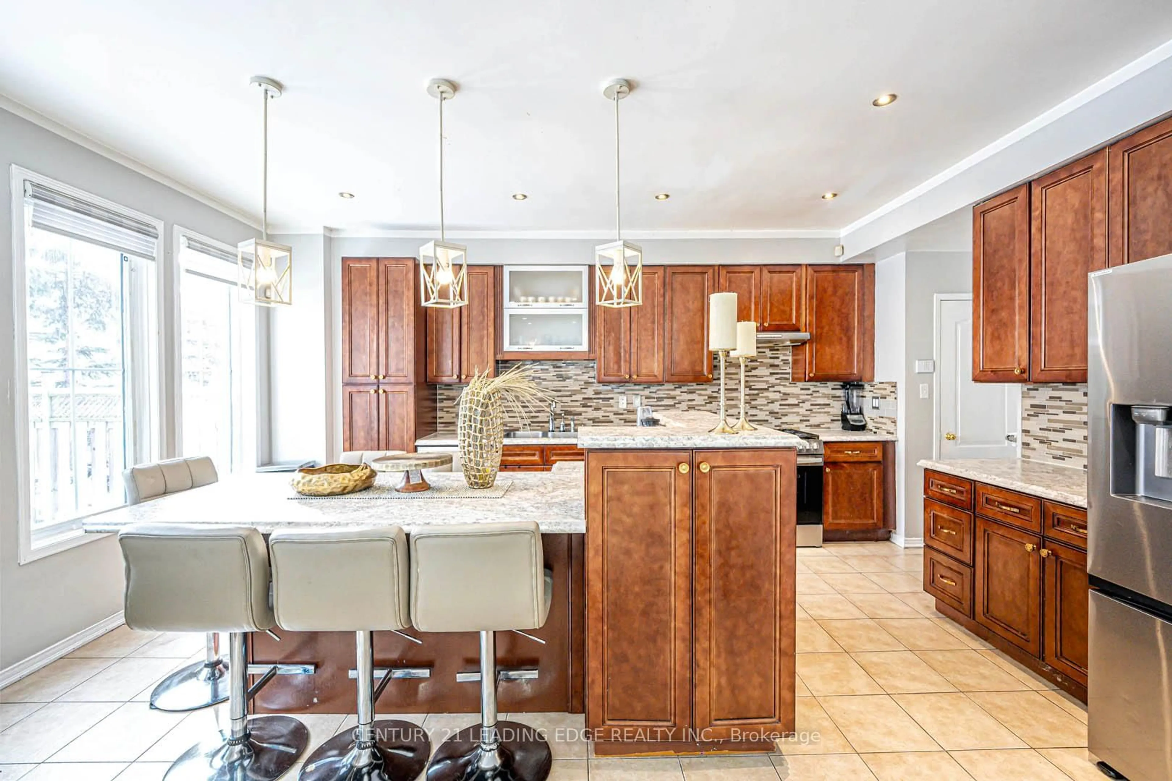 Open concept kitchen, ceramic/tile floor for 145 Woodbine Pl, Oshawa Ontario L1L 1C5