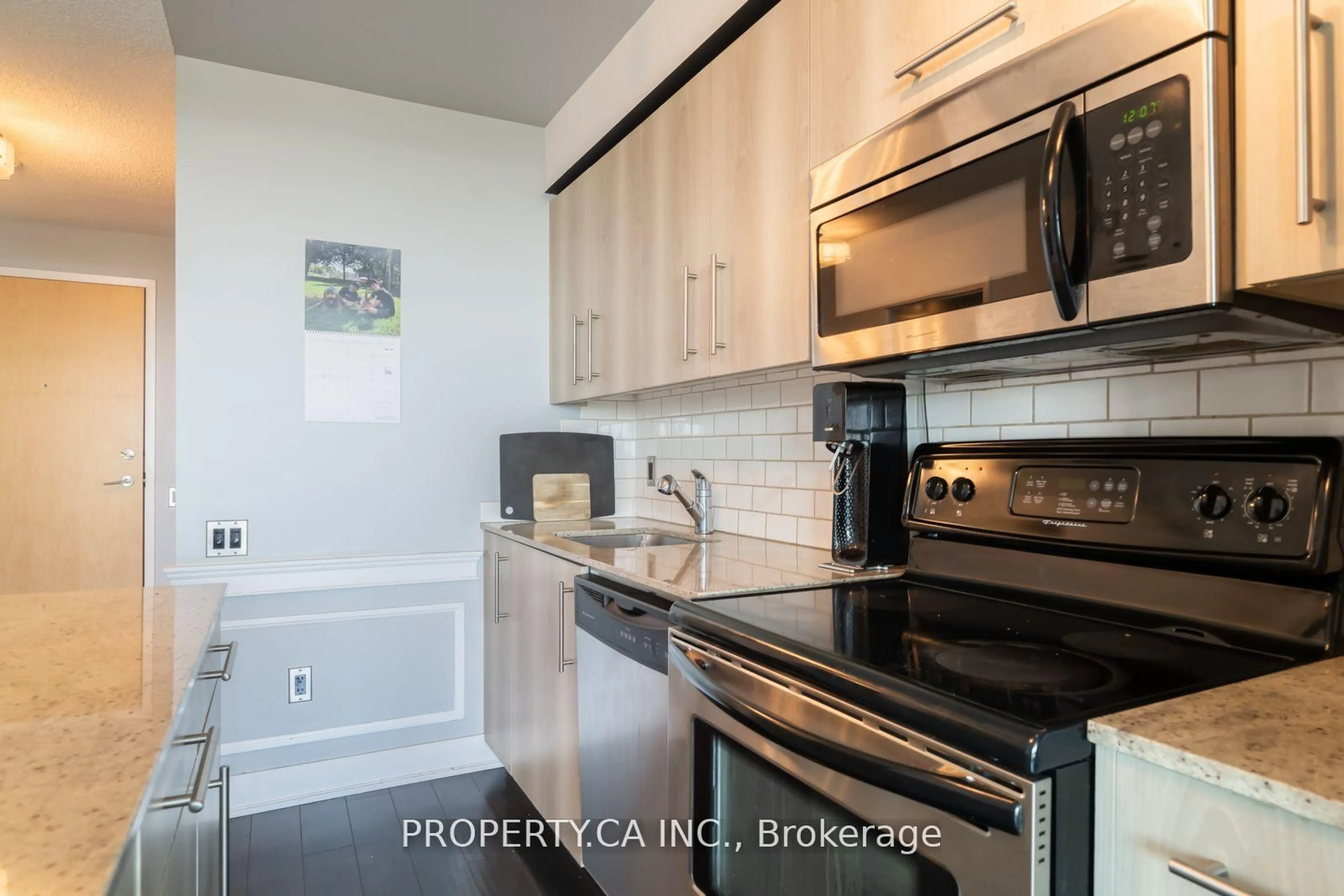 Standard kitchen, unknown for 1048 Broadview Ave #1705, Toronto Ontario M4K 2B8