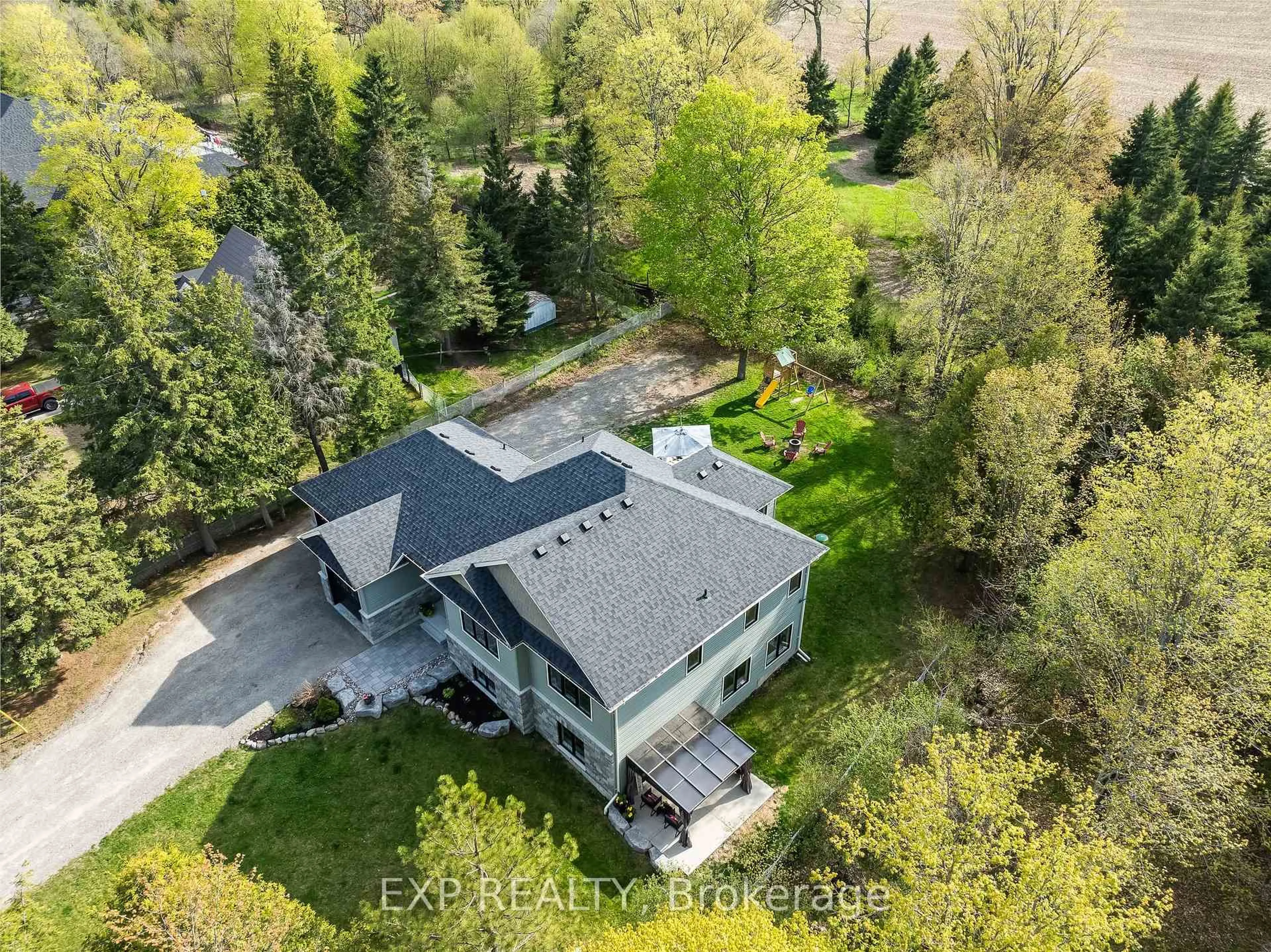 A pic from outside/outdoor area/front of a property/back of a property/a pic from drone, unknown for 120 Waldweg N/A, Scugog Ontario L0B 1B0