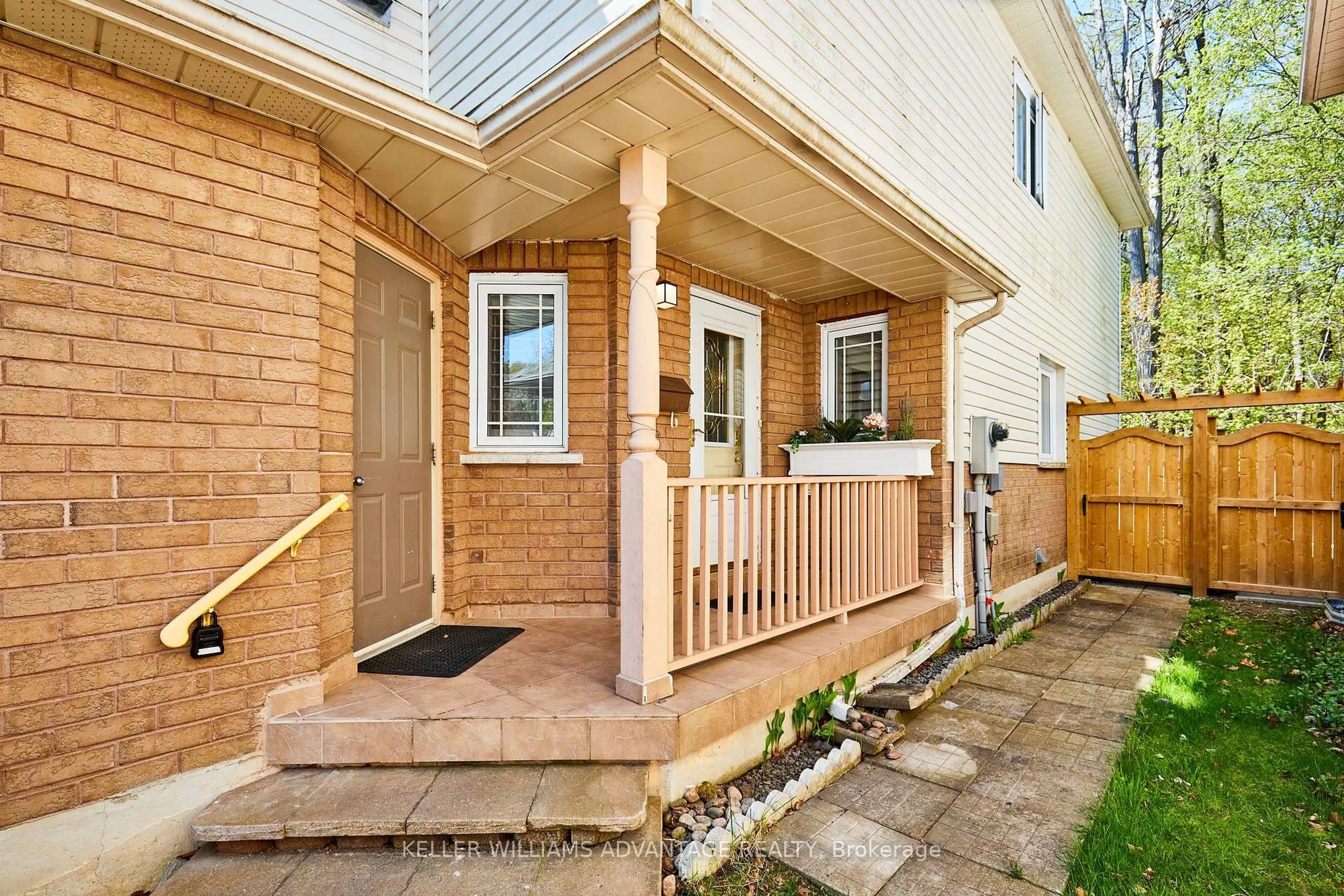 Unknown for 76 Piperbrook Cres, Toronto Ontario M1E 5G9