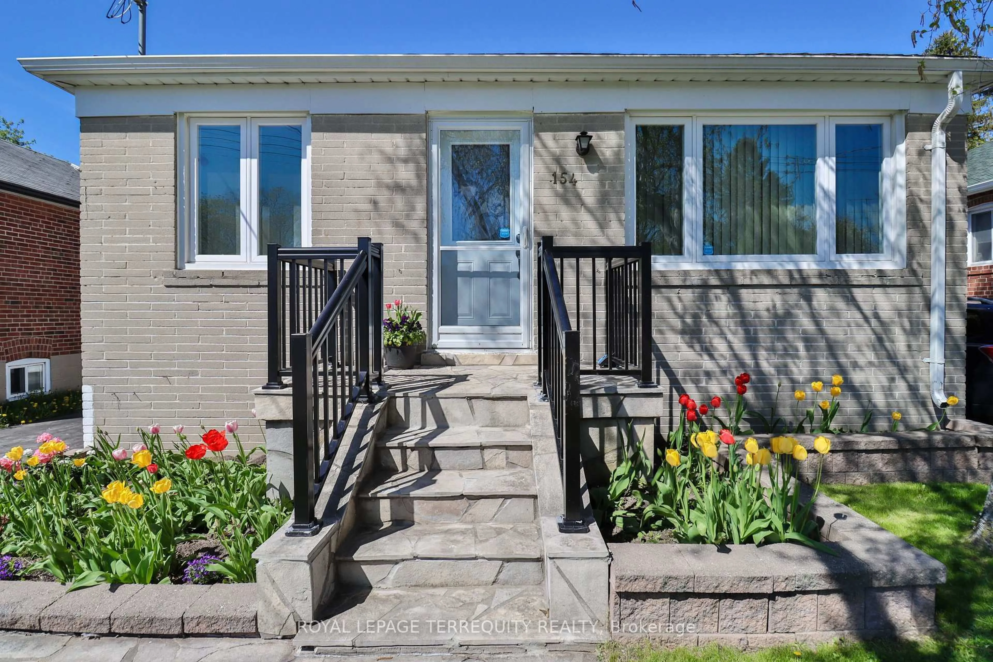 Unknown for 154 Tower Dr, Toronto Ontario M1R 3P5