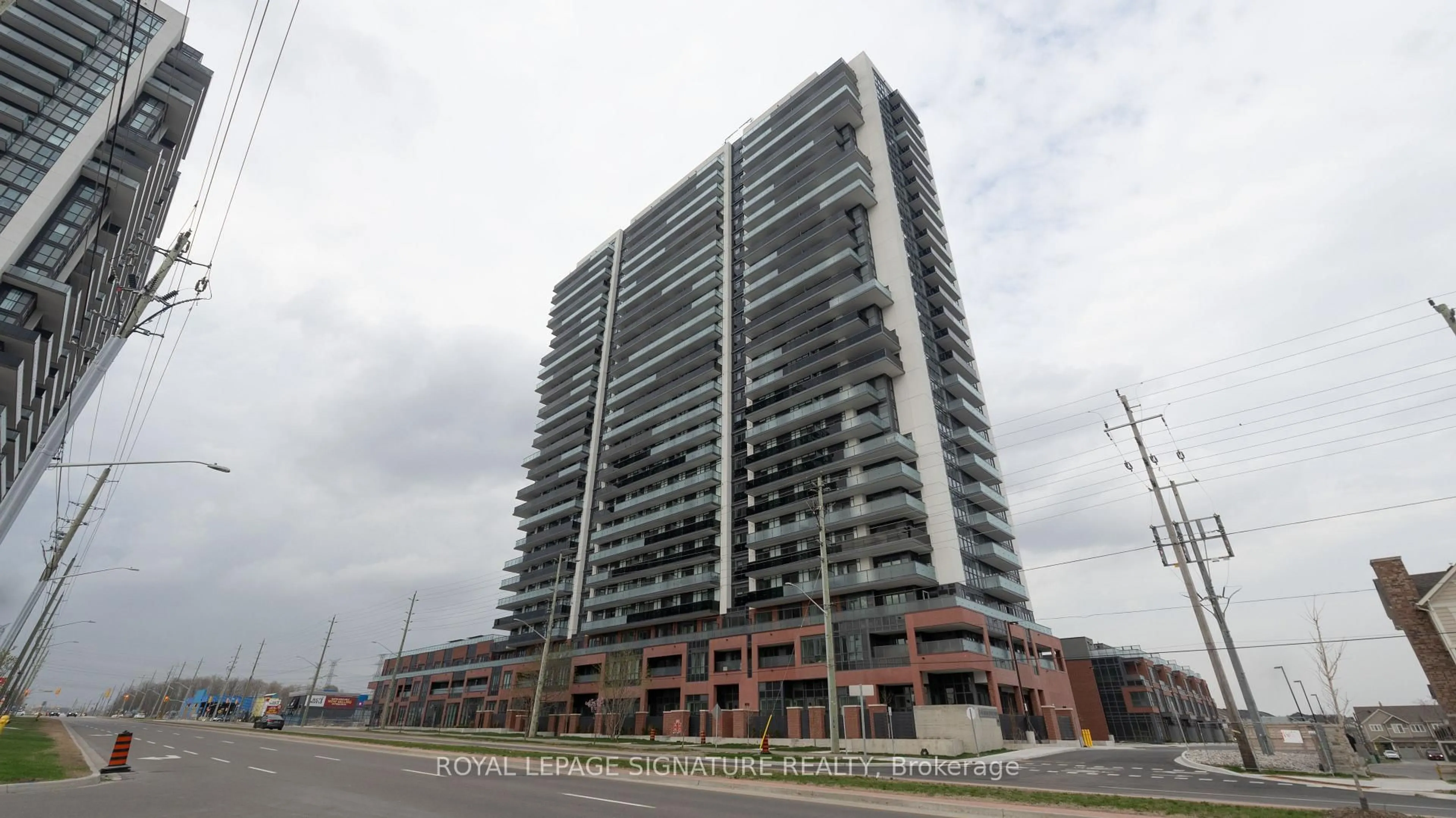 Unknown for 2545 Simcoe St #811, Oshawa Ontario L1L 0W3