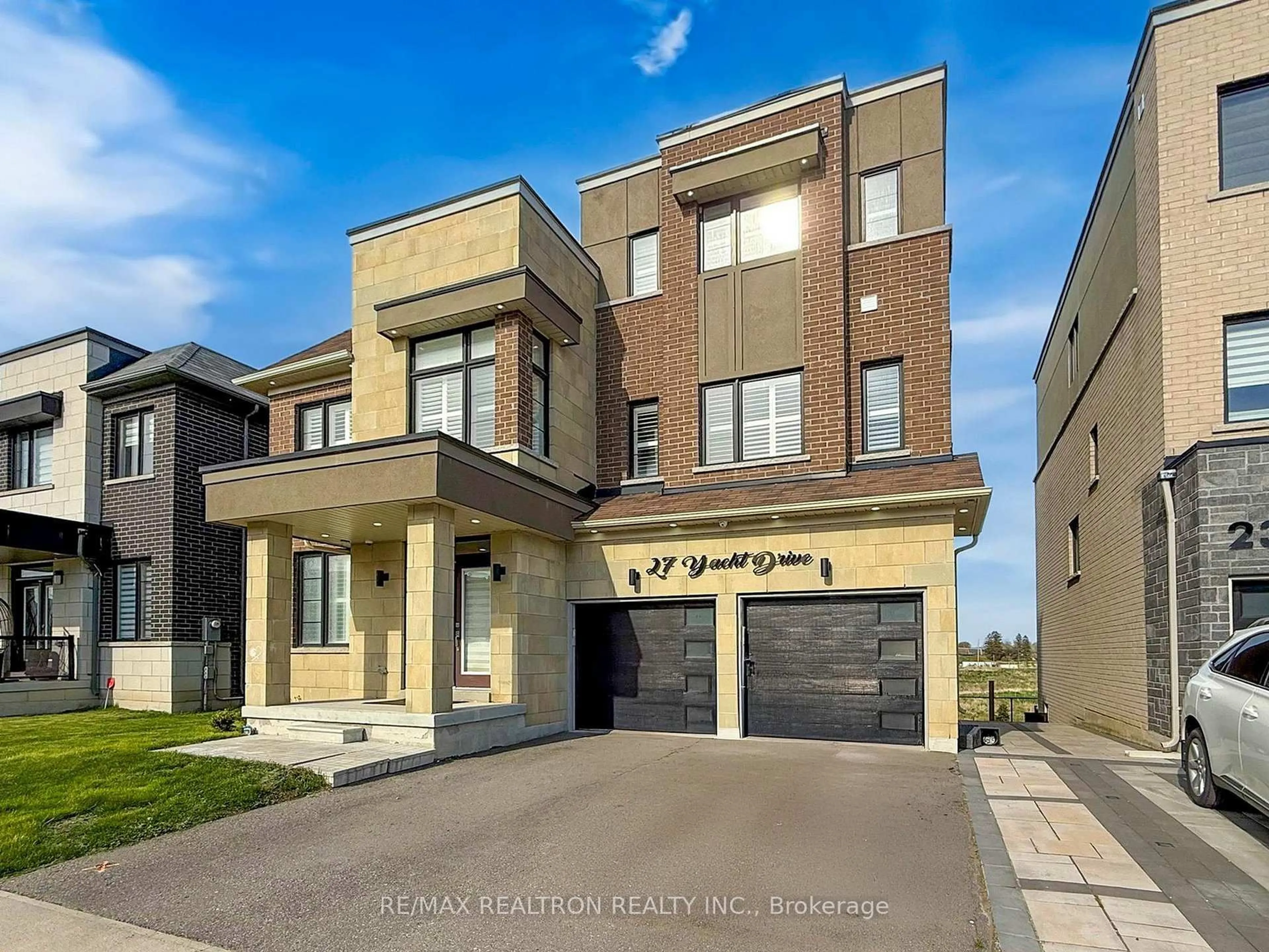 Home with brick exterior material, street for 27 Yacht Dr, Clarington Ontario L1C 4B1